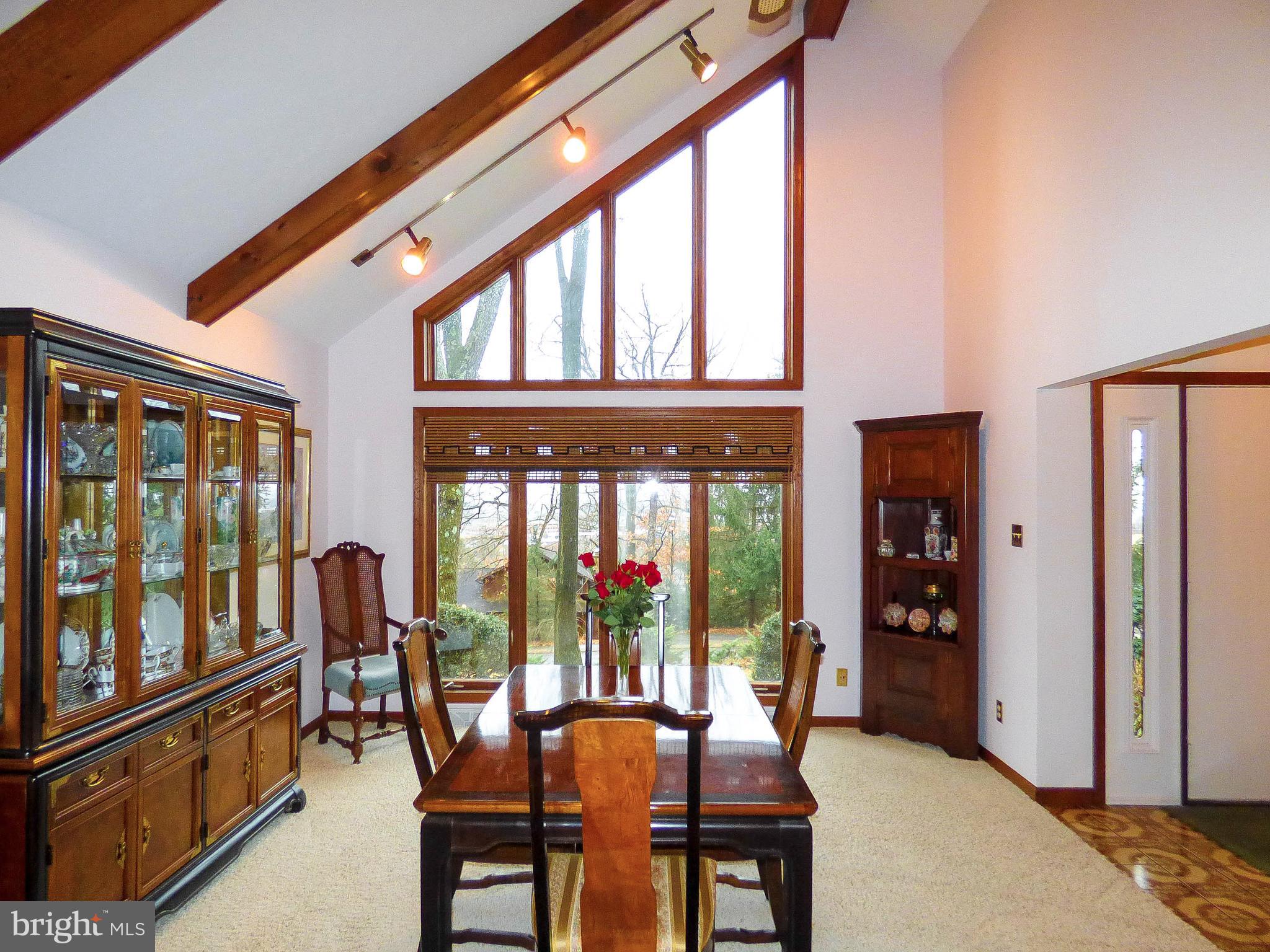 SPRINGETTS OAKS - Residential