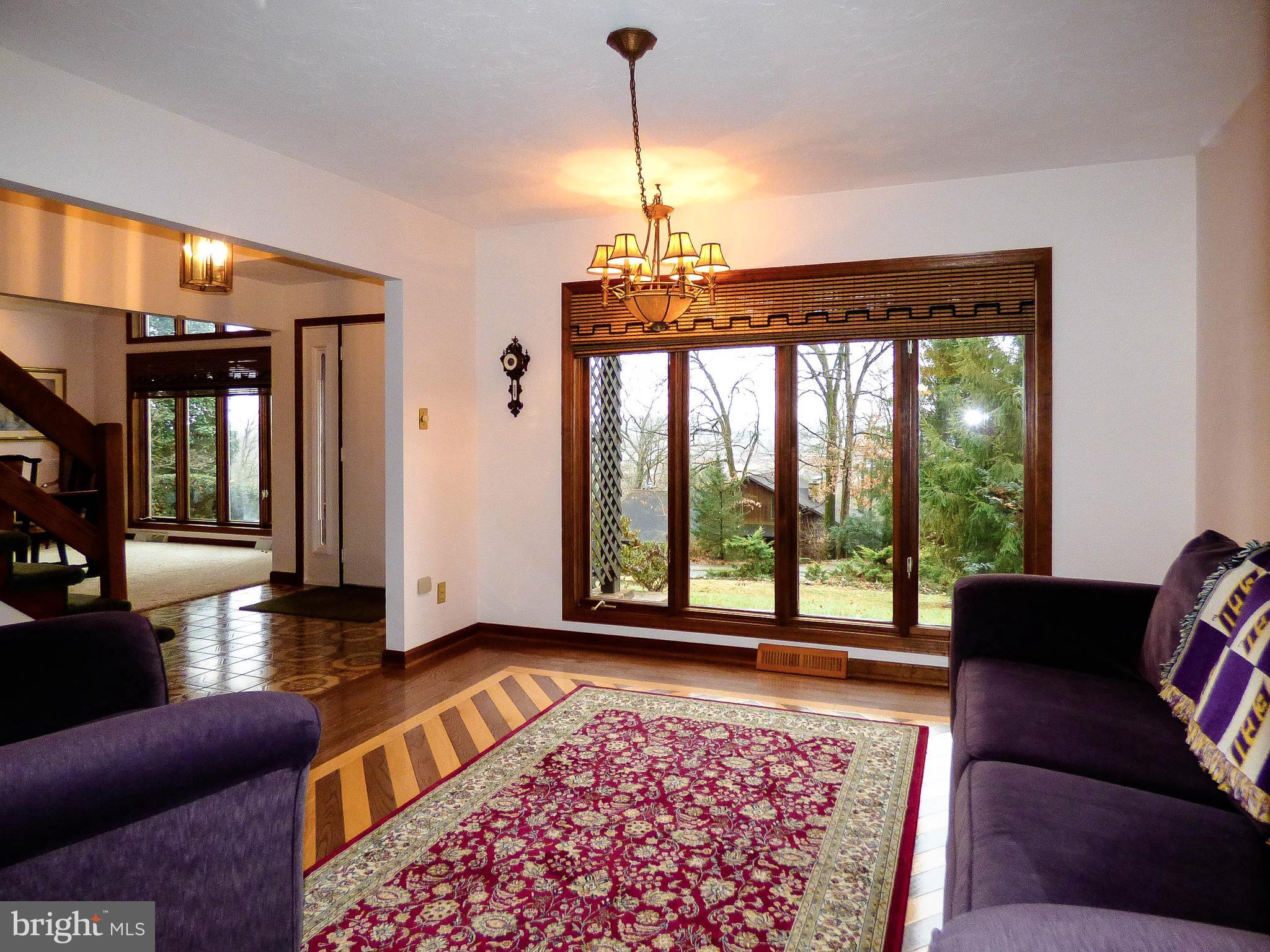 SPRINGETTS OAKS - Residential