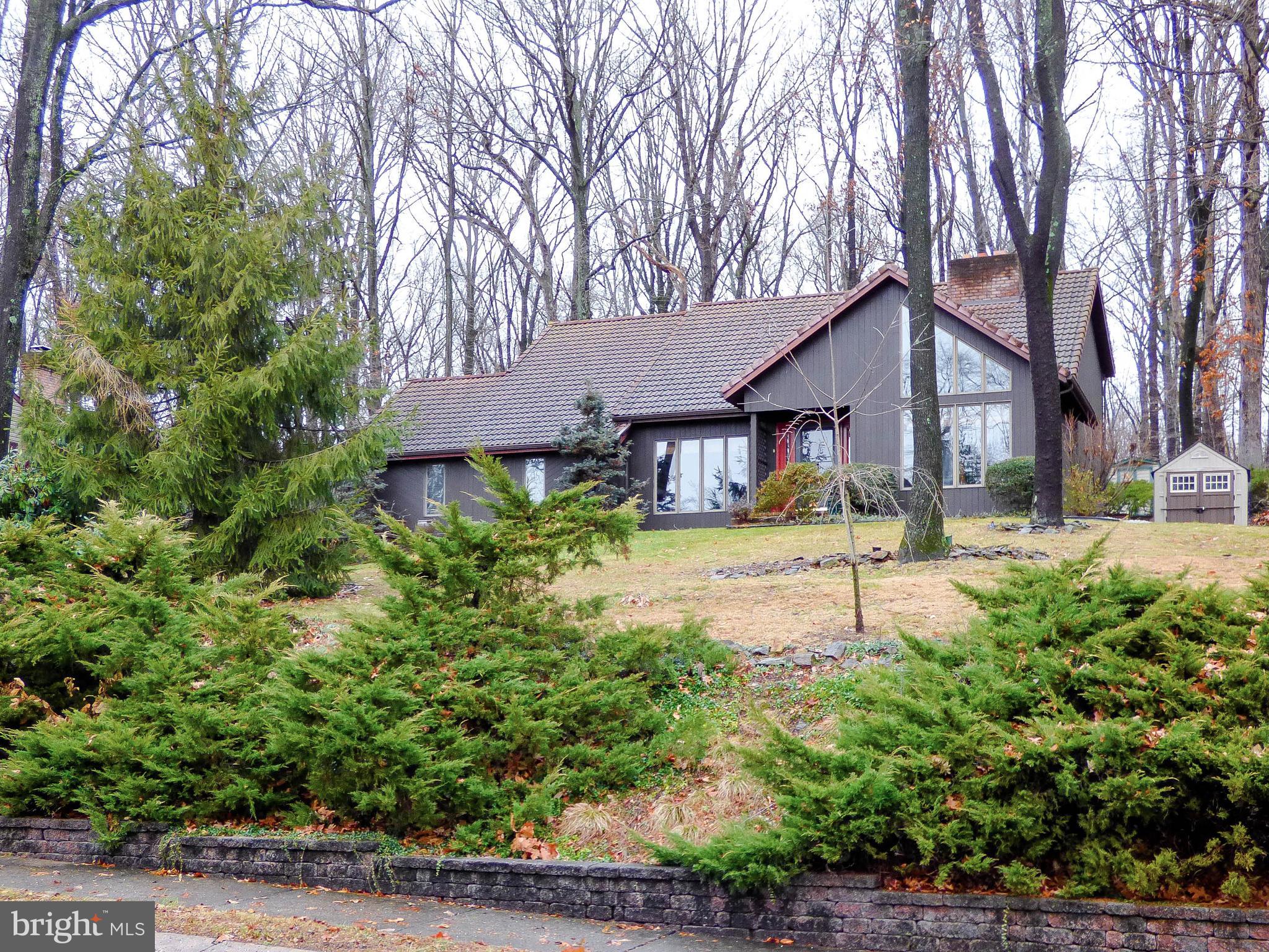 SPRINGETTS OAKS - Residential