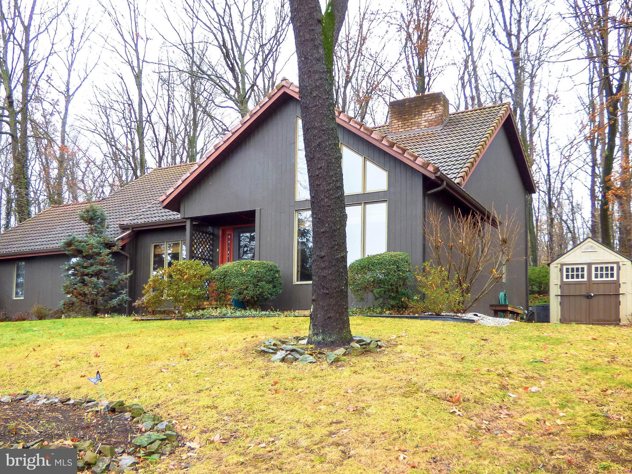SPRINGETTS OAKS - Residential