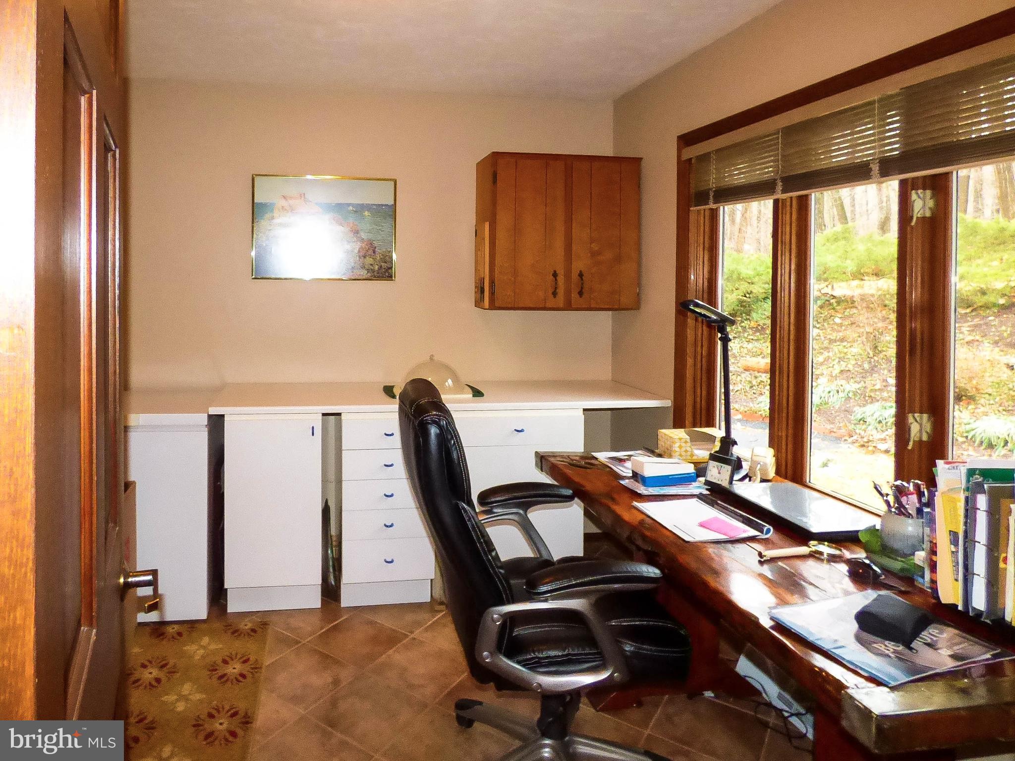 SPRINGETTS OAKS - Residential