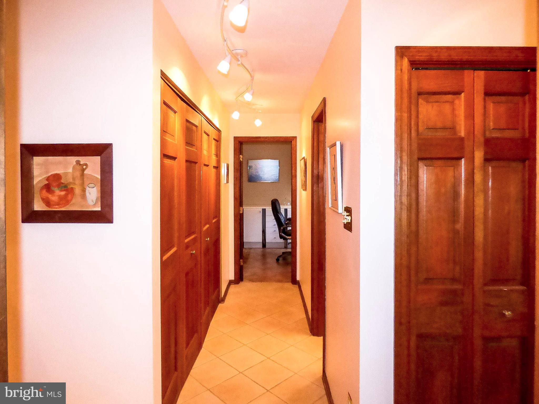 SPRINGETTS OAKS - Residential