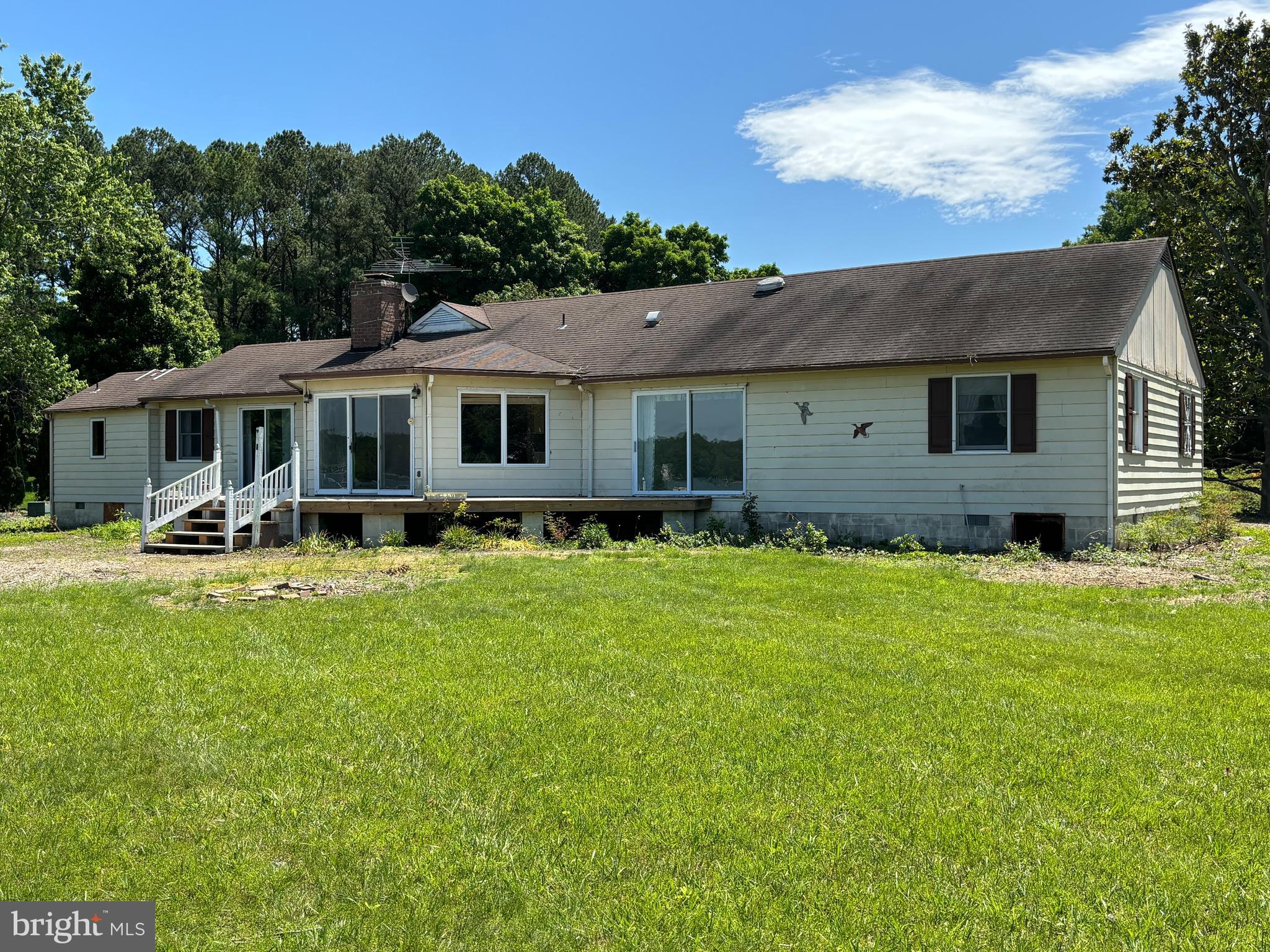 BAILEYS NECK - Residential