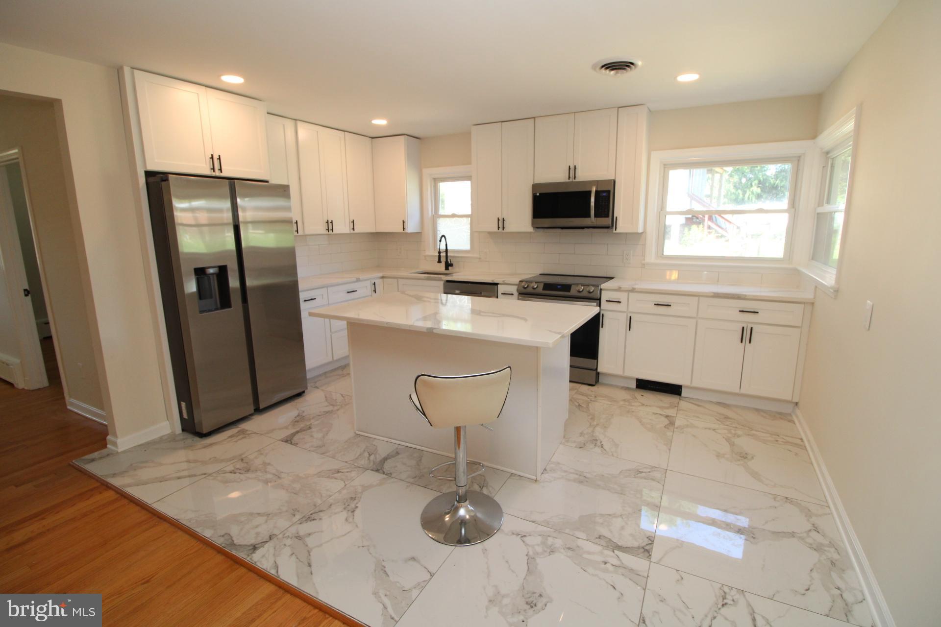 PT ROCKVILLE OUT RES. 3 - Residential
