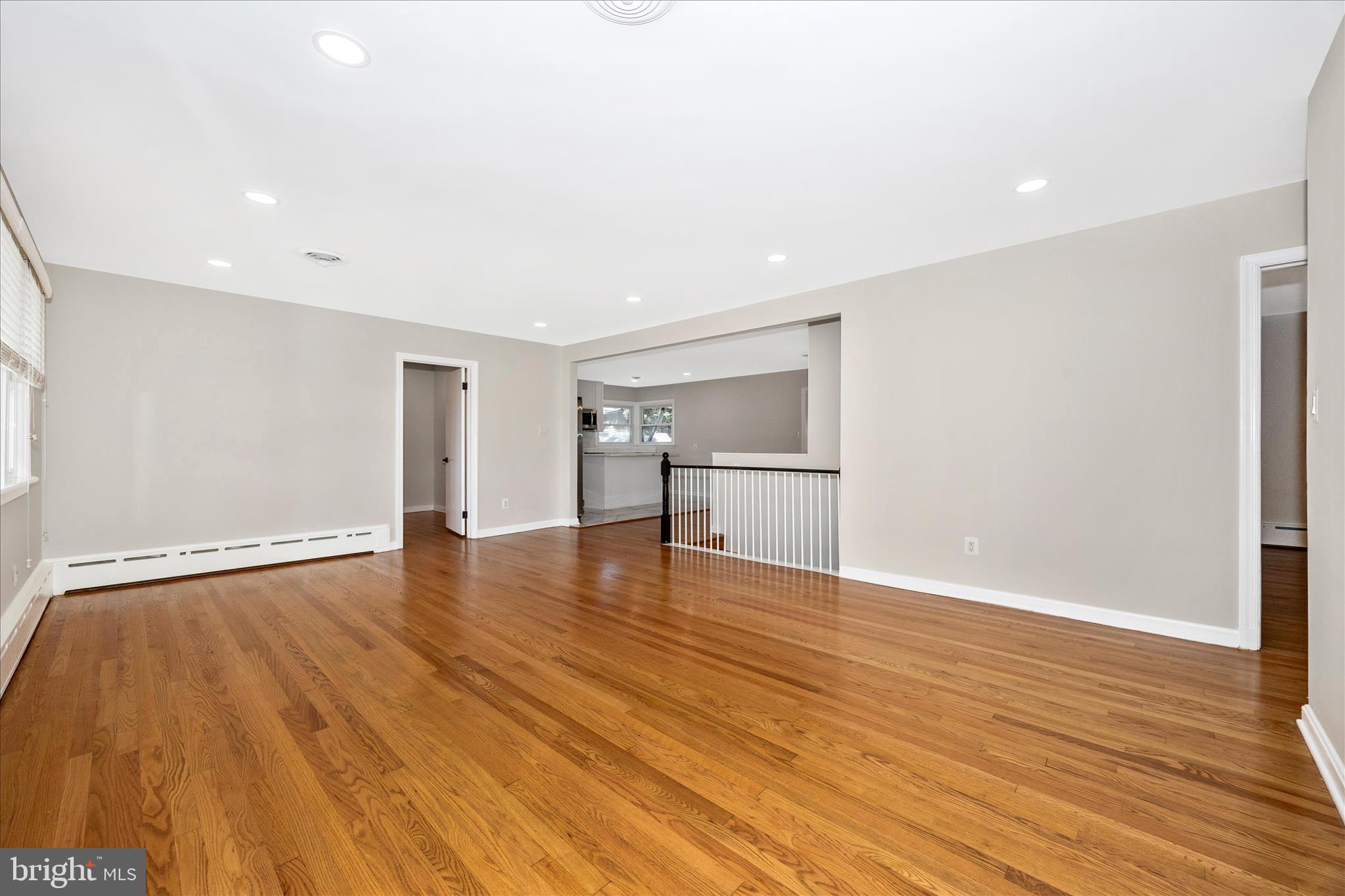 PT ROCKVILLE OUT RES. 3 - Residential