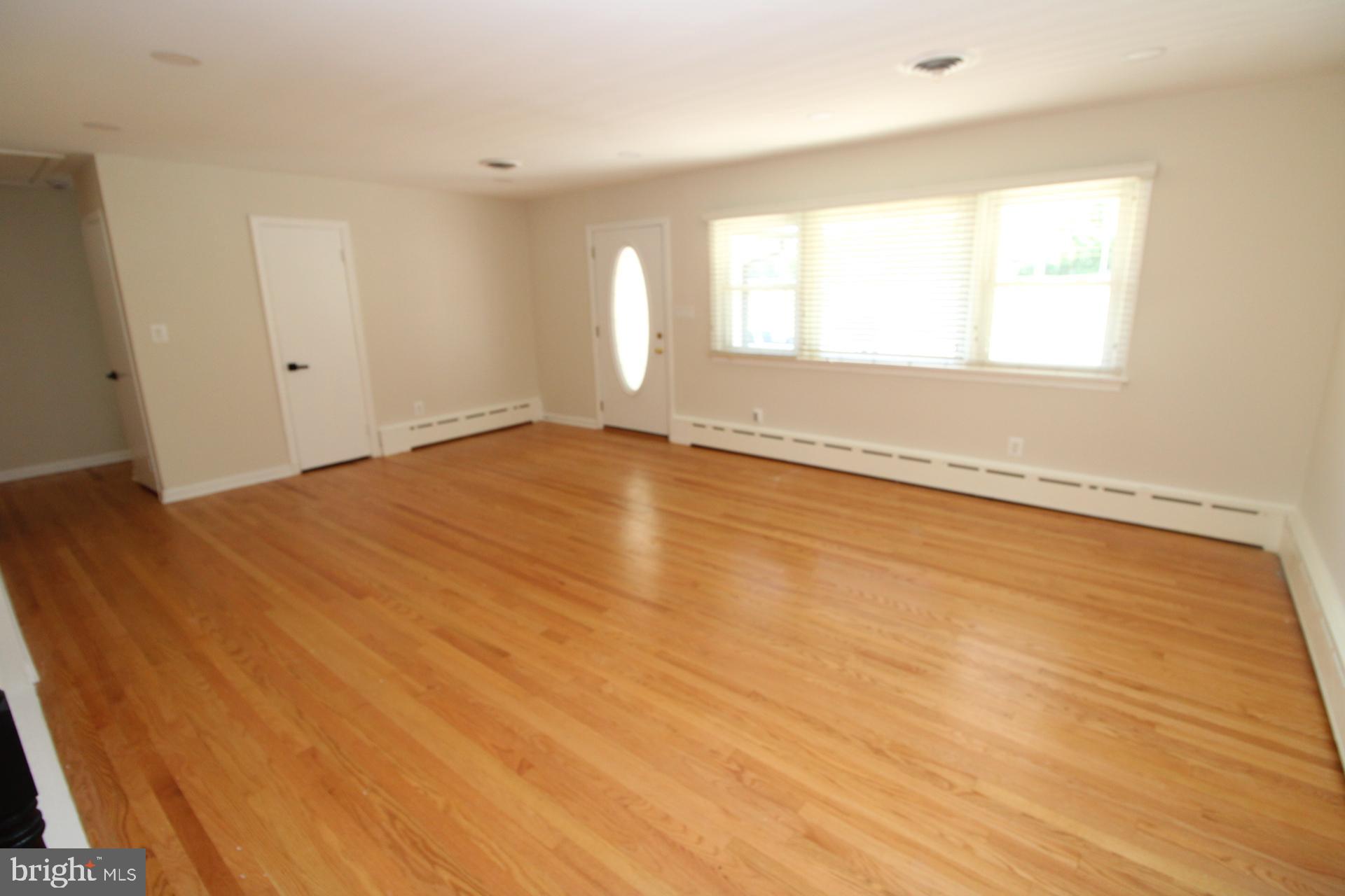 PT ROCKVILLE OUT RES. 3 - Residential