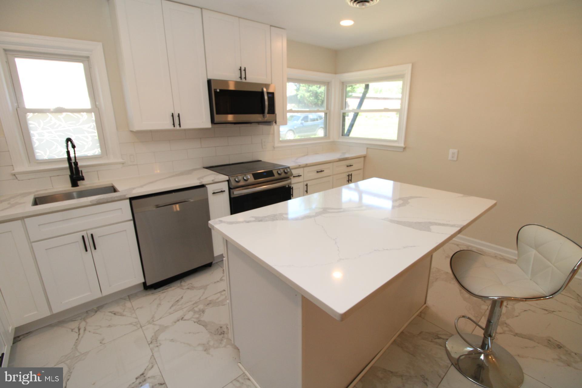 PT ROCKVILLE OUT RES. 3 - Residential