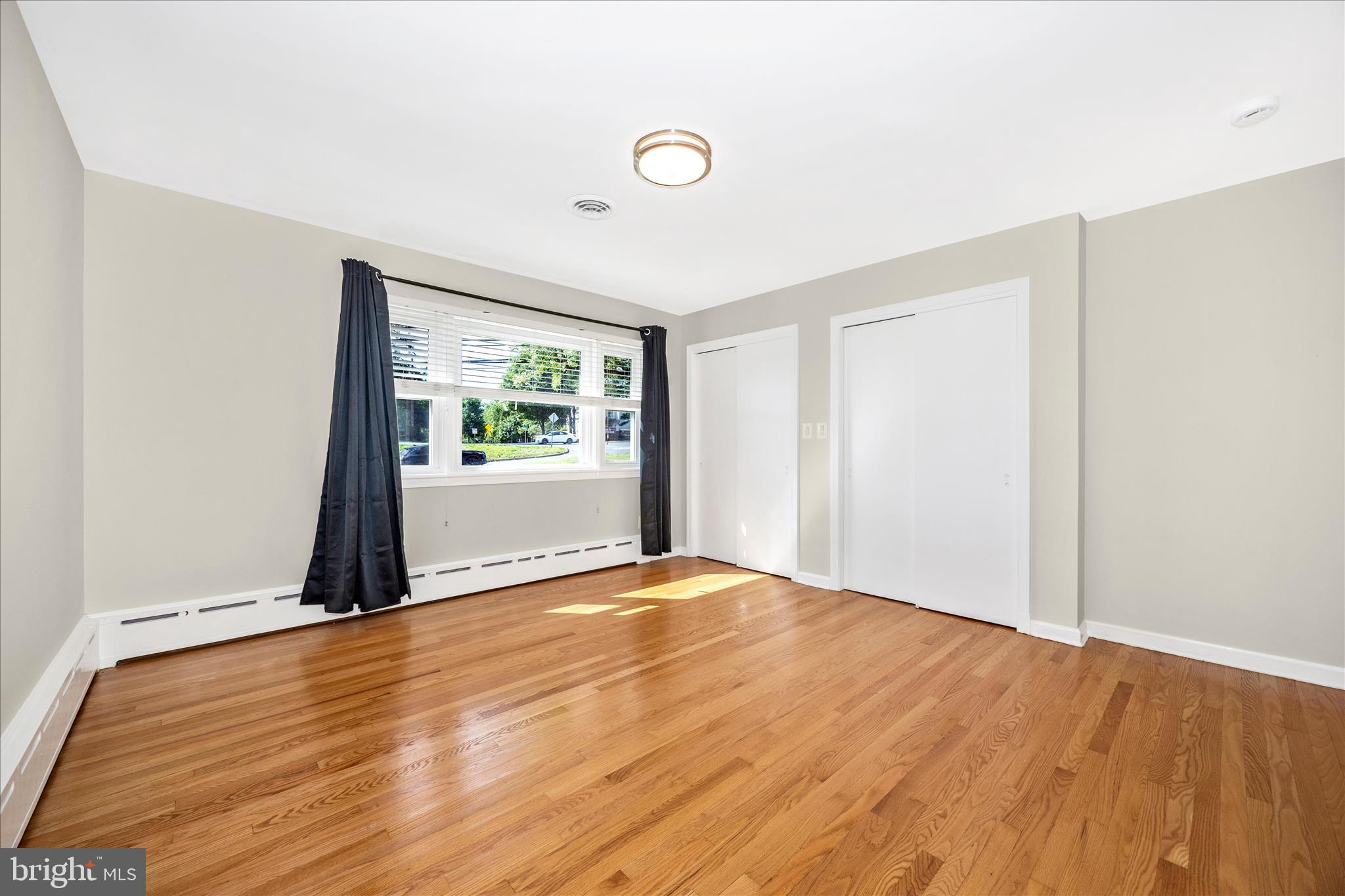 PT ROCKVILLE OUT RES. 3 - Residential