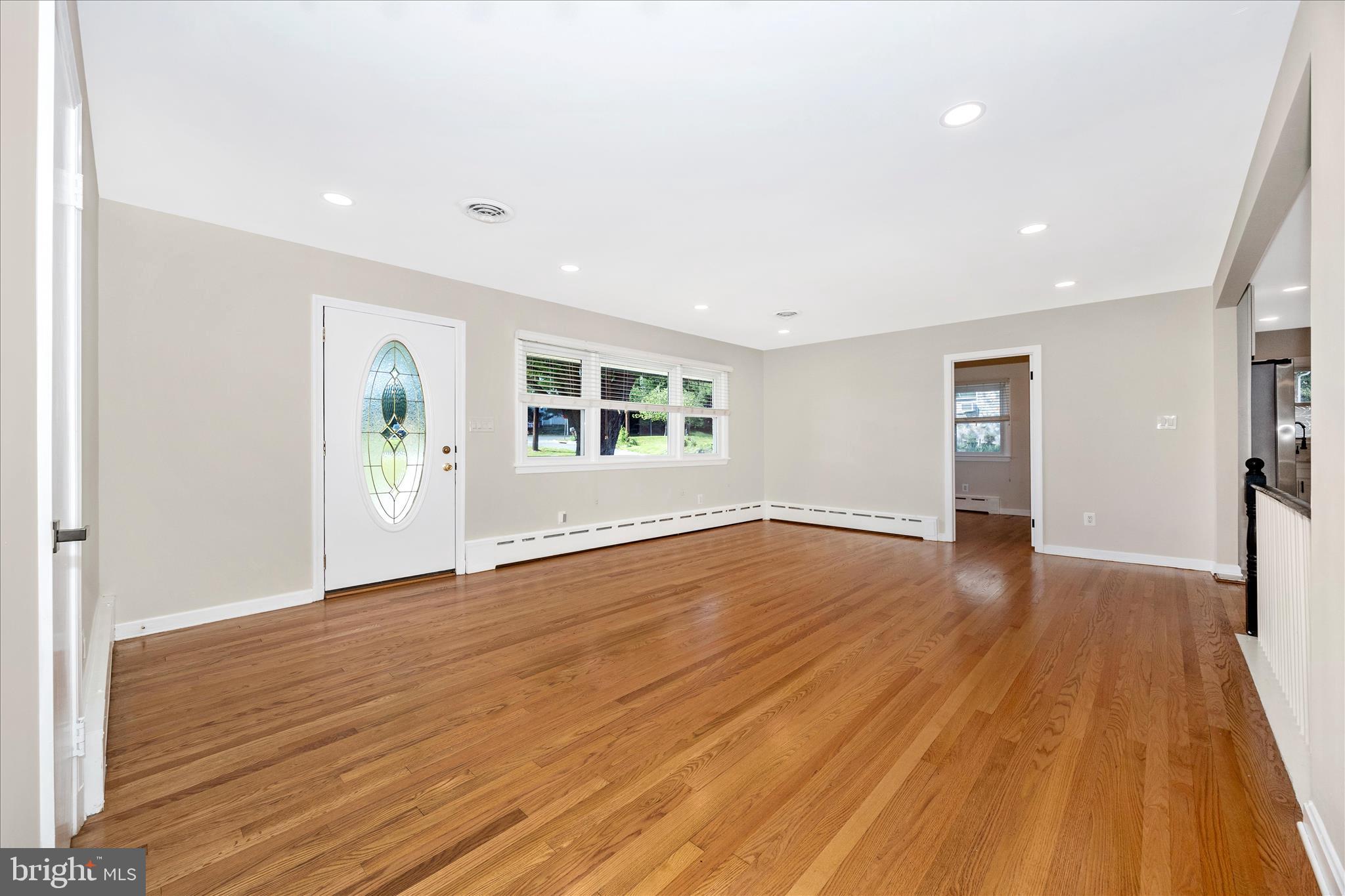 PT ROCKVILLE OUT RES. 3 - Residential