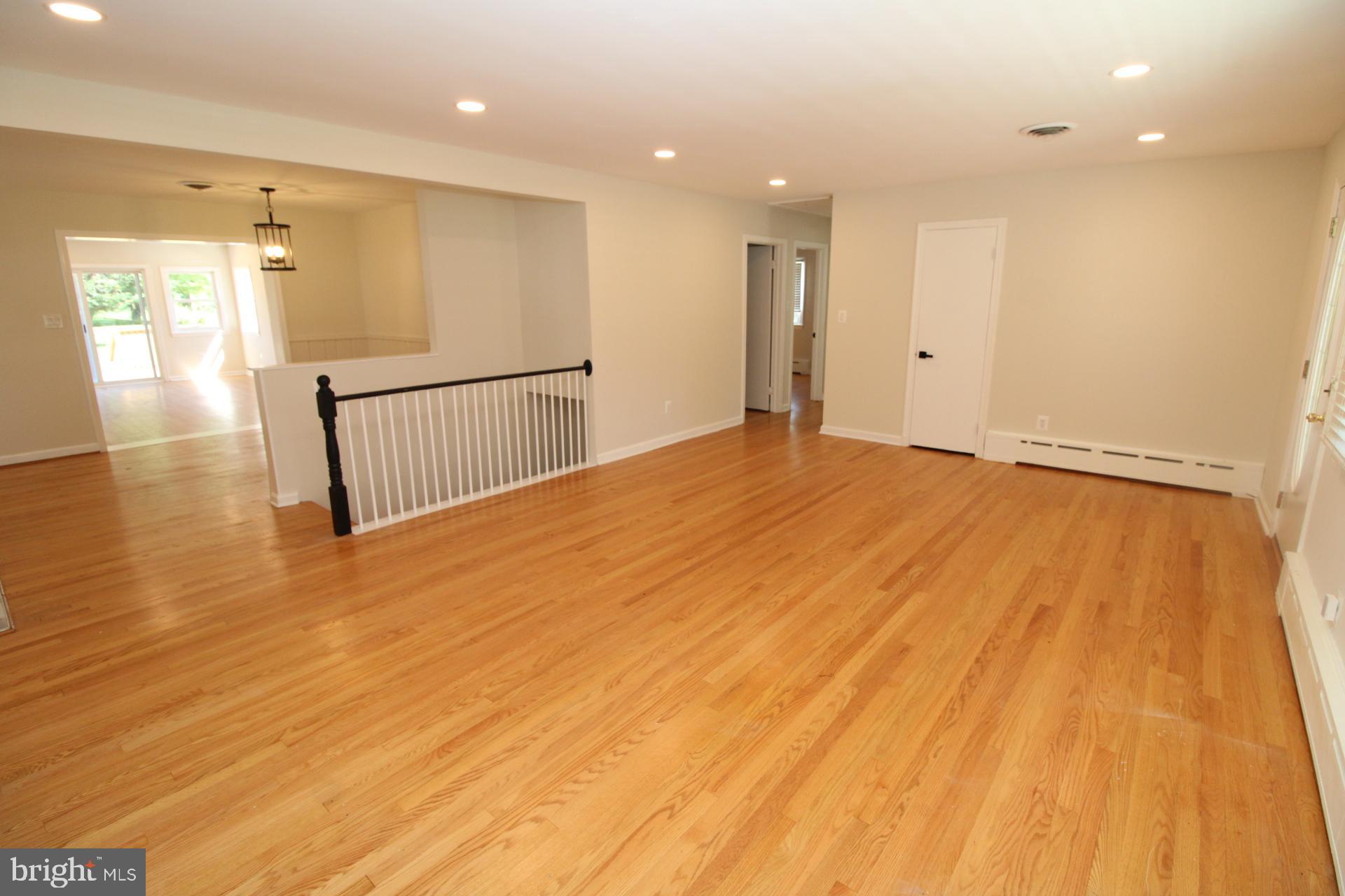 PT ROCKVILLE OUT RES. 3 - Residential