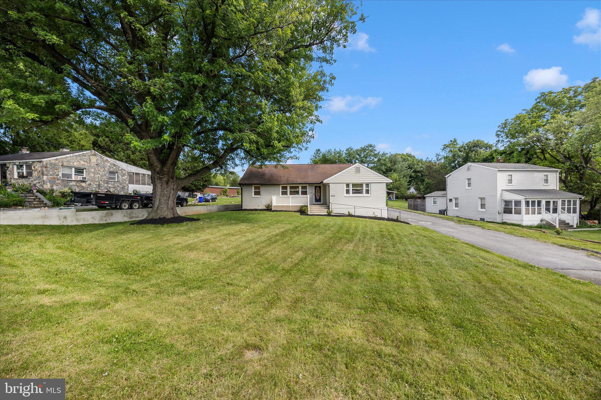PT ROCKVILLE OUT RES. 3 - Residential