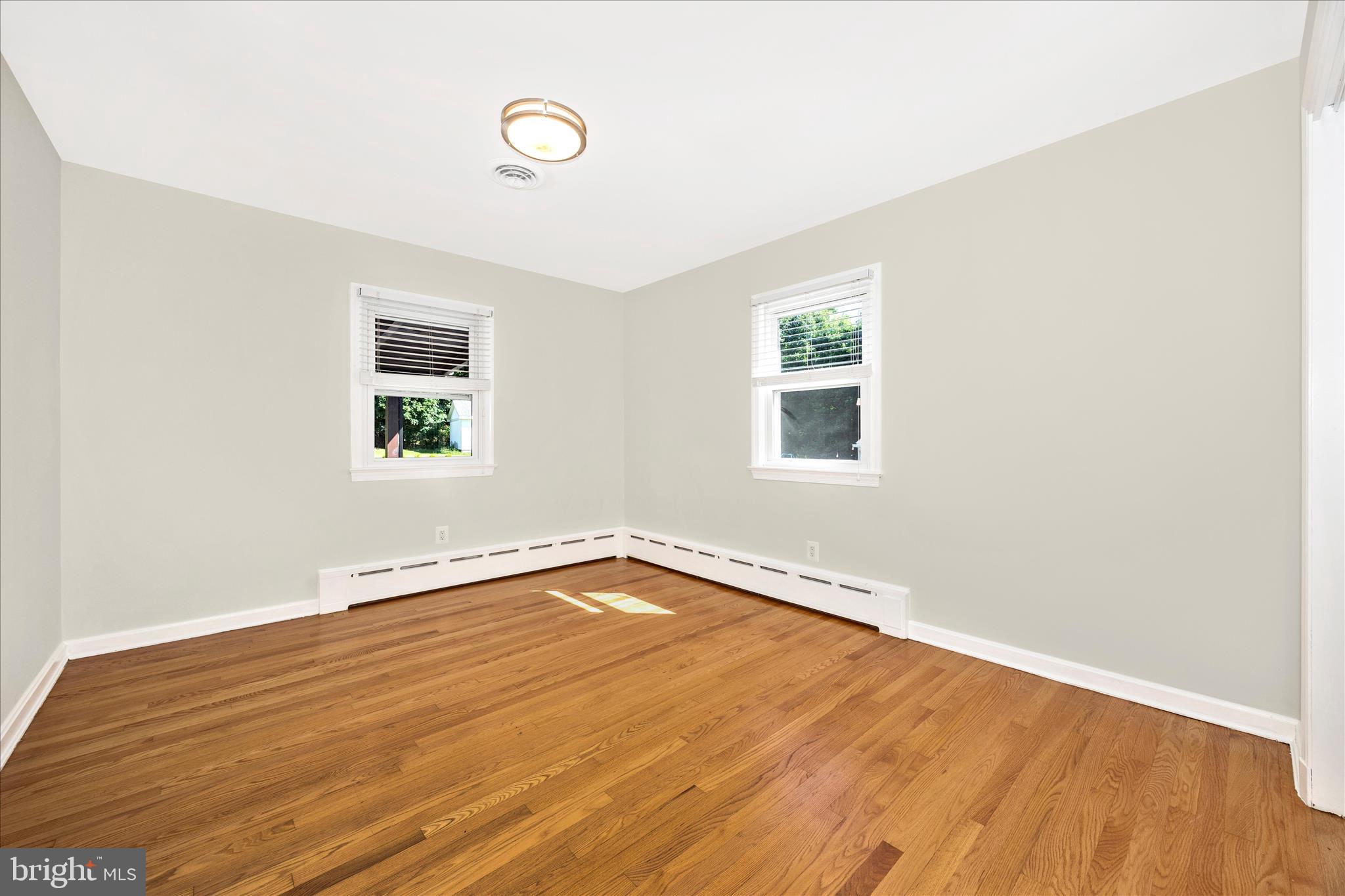 PT ROCKVILLE OUT RES. 3 - Residential