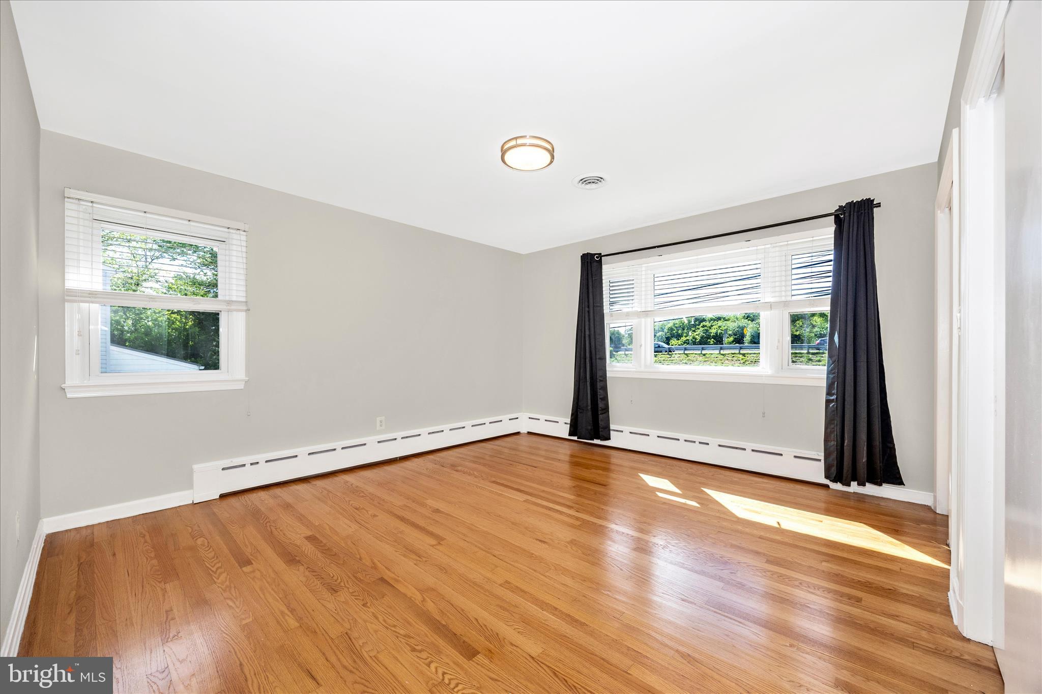 PT ROCKVILLE OUT RES. 3 - Residential