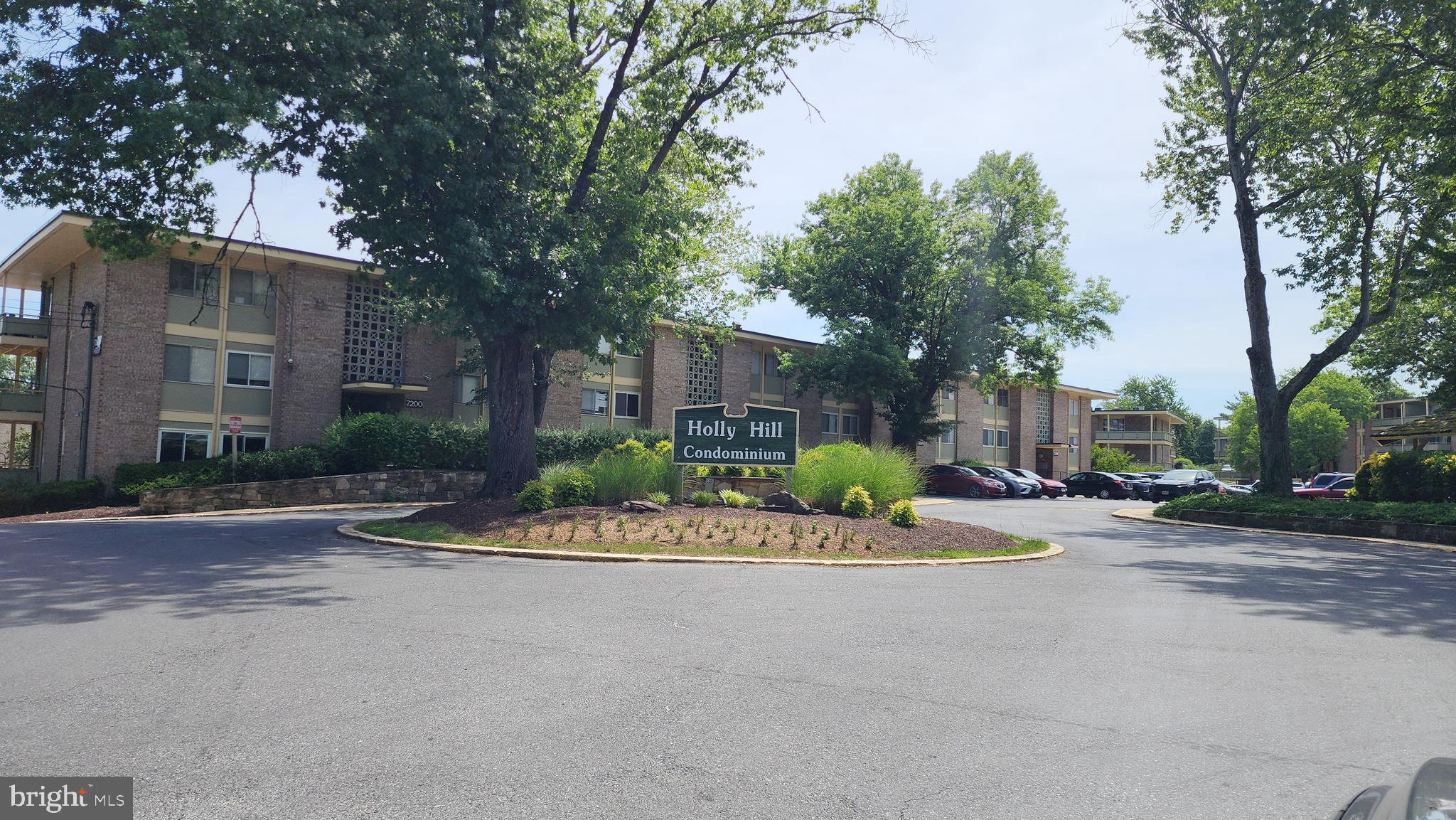 HOLLY HILL CONDOMINIUMS - Residential