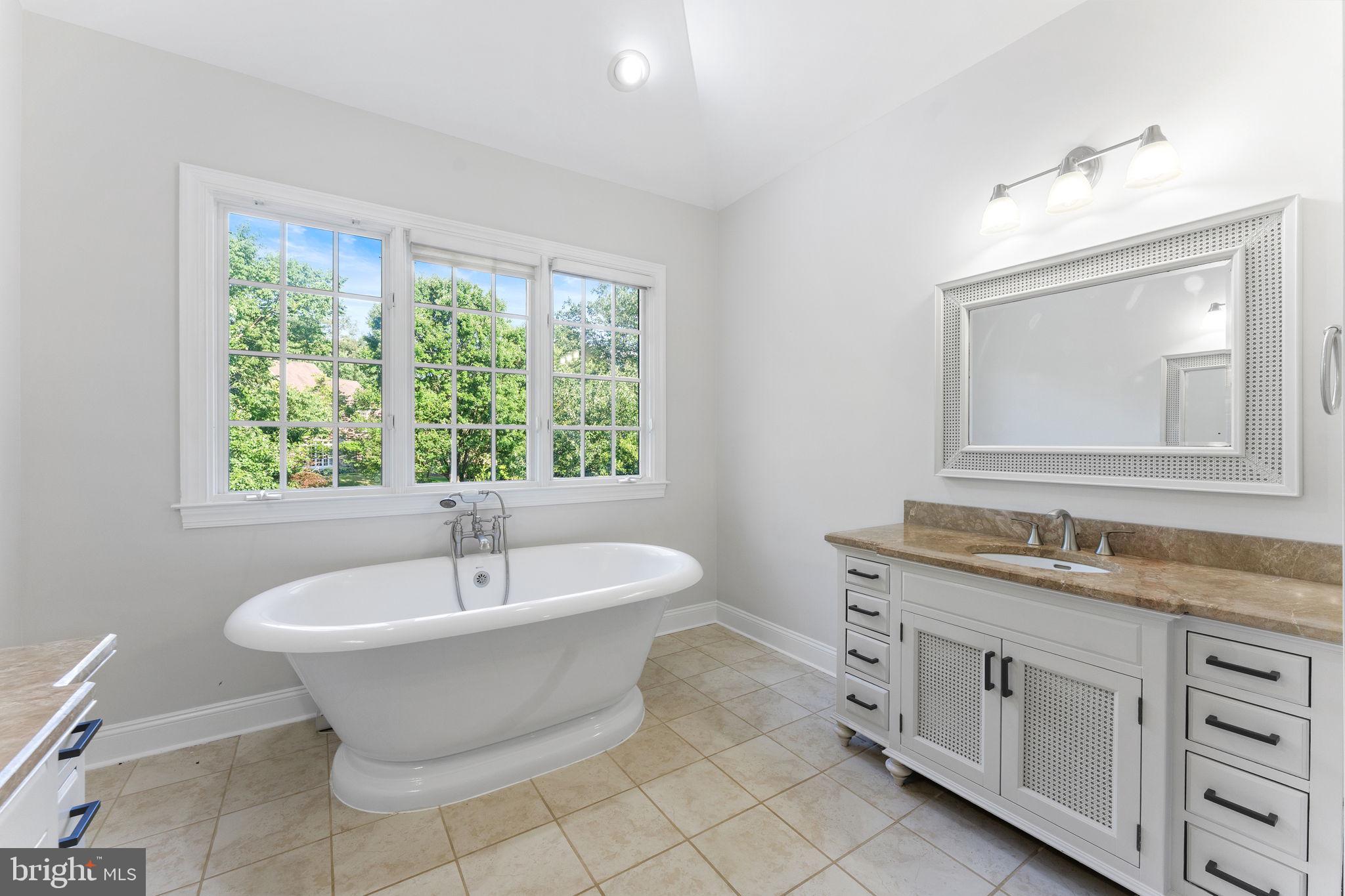 RESTON - Residential