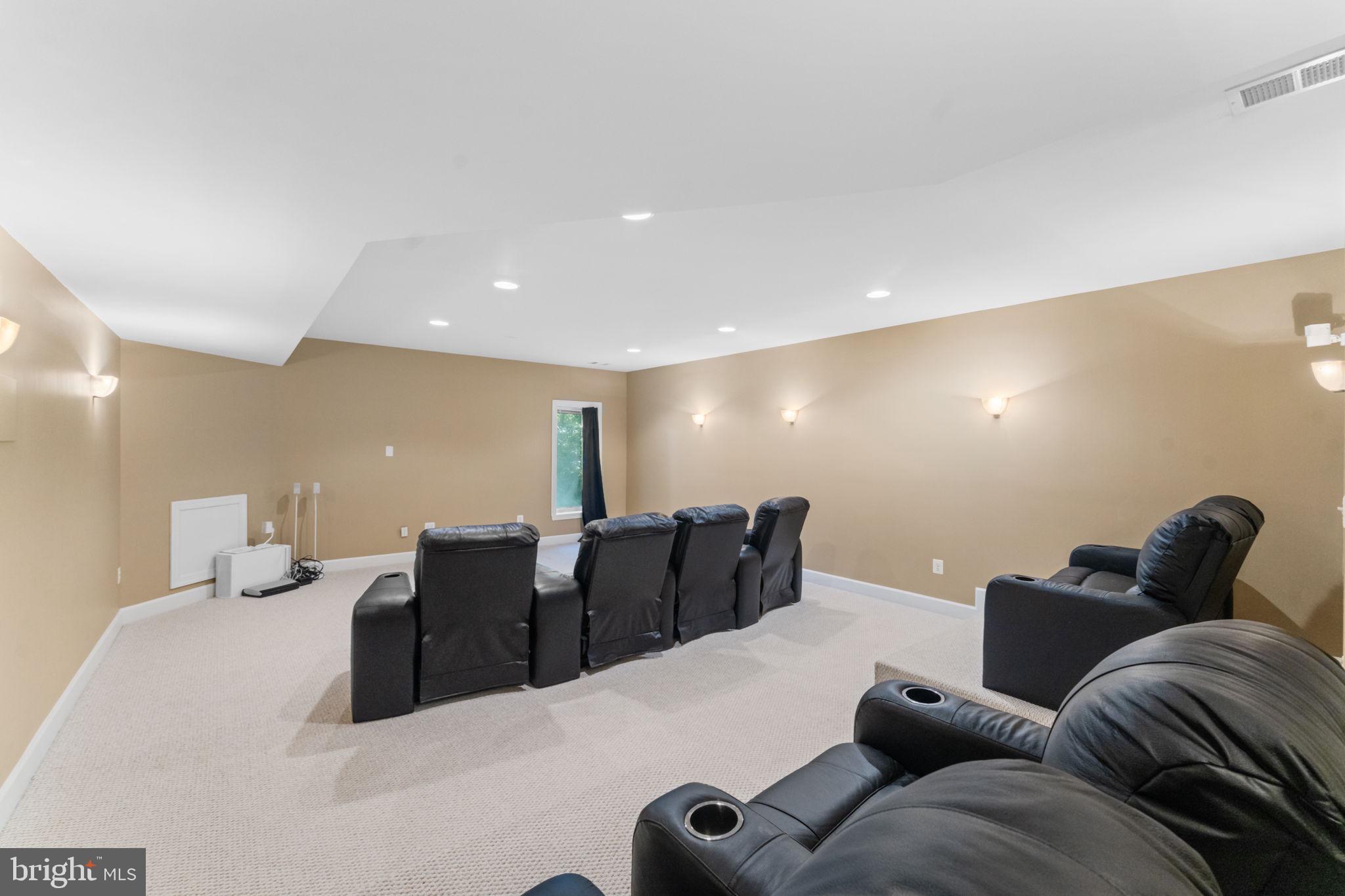 RESTON - Residential