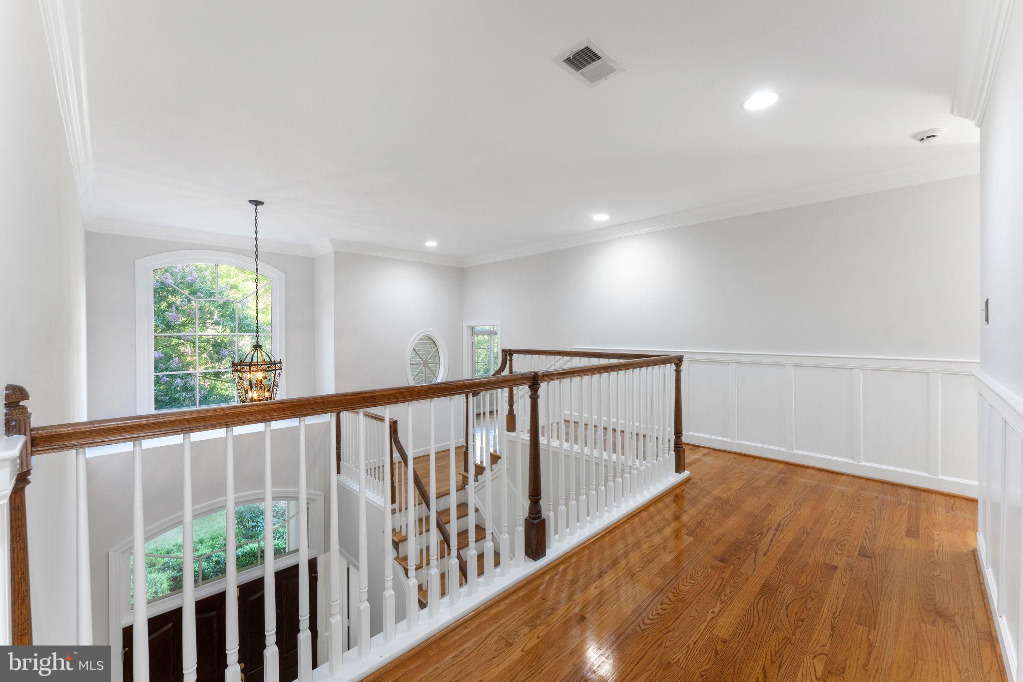 RESTON - Residential