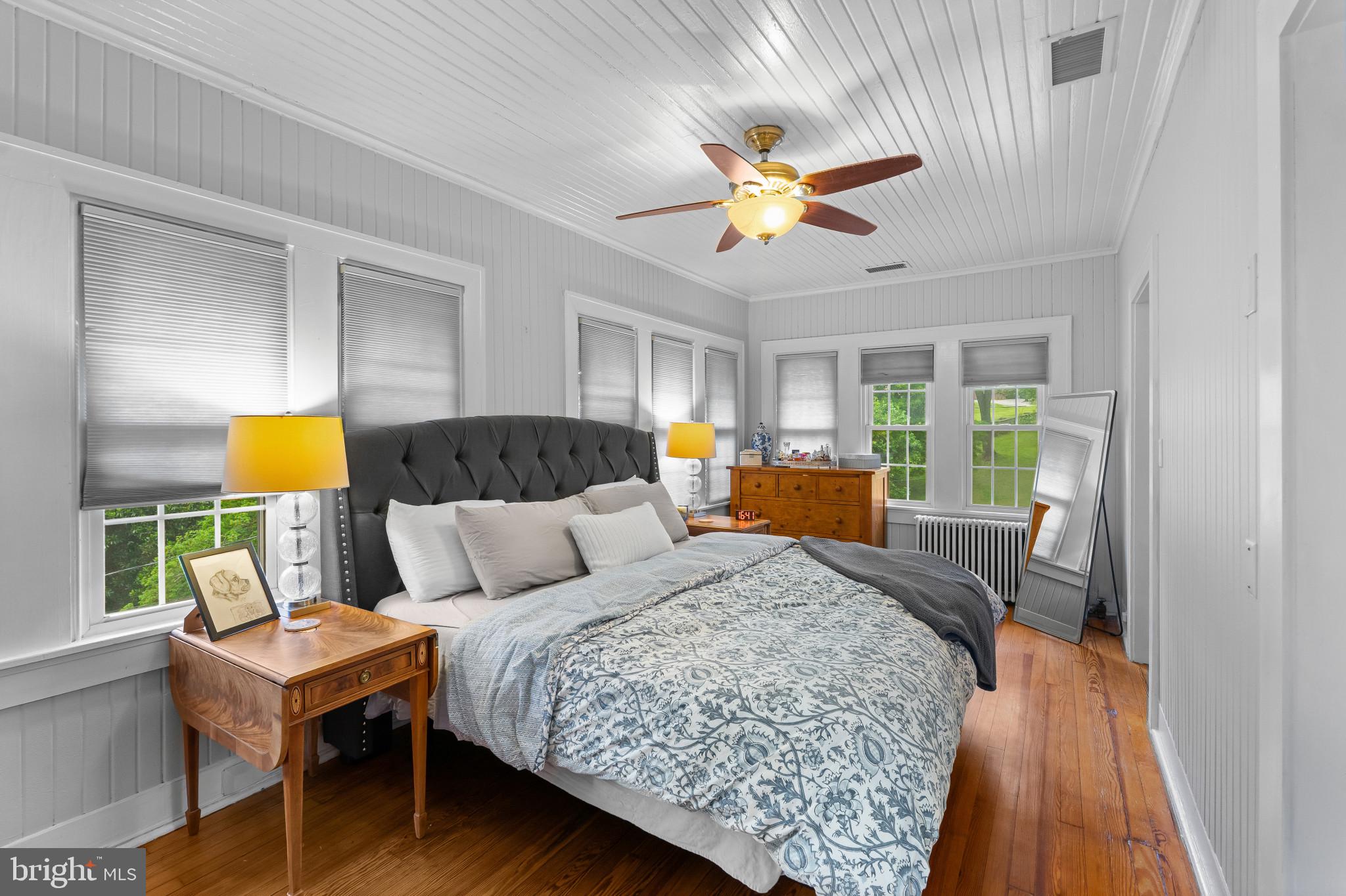 MOUNT WASHINGTON - Residential