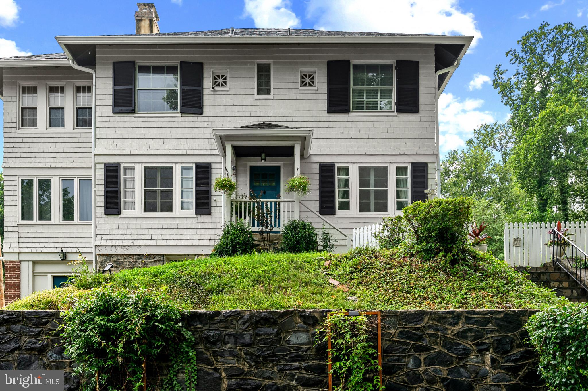 MOUNT WASHINGTON - Residential