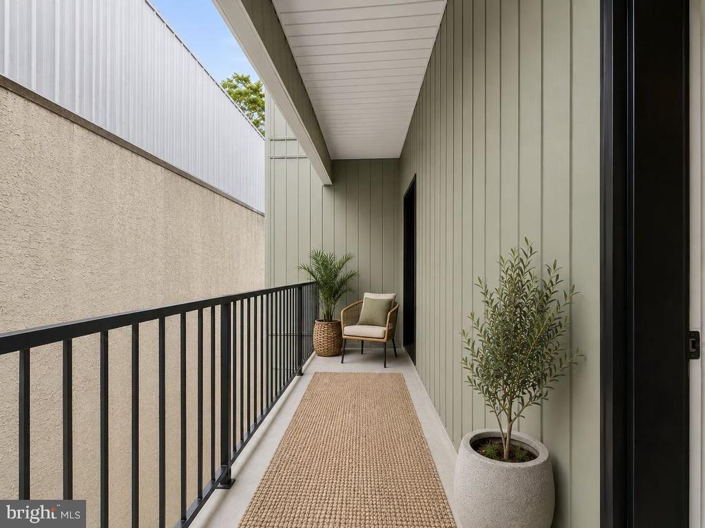 WEST KENSINGTON - Commercial Sale