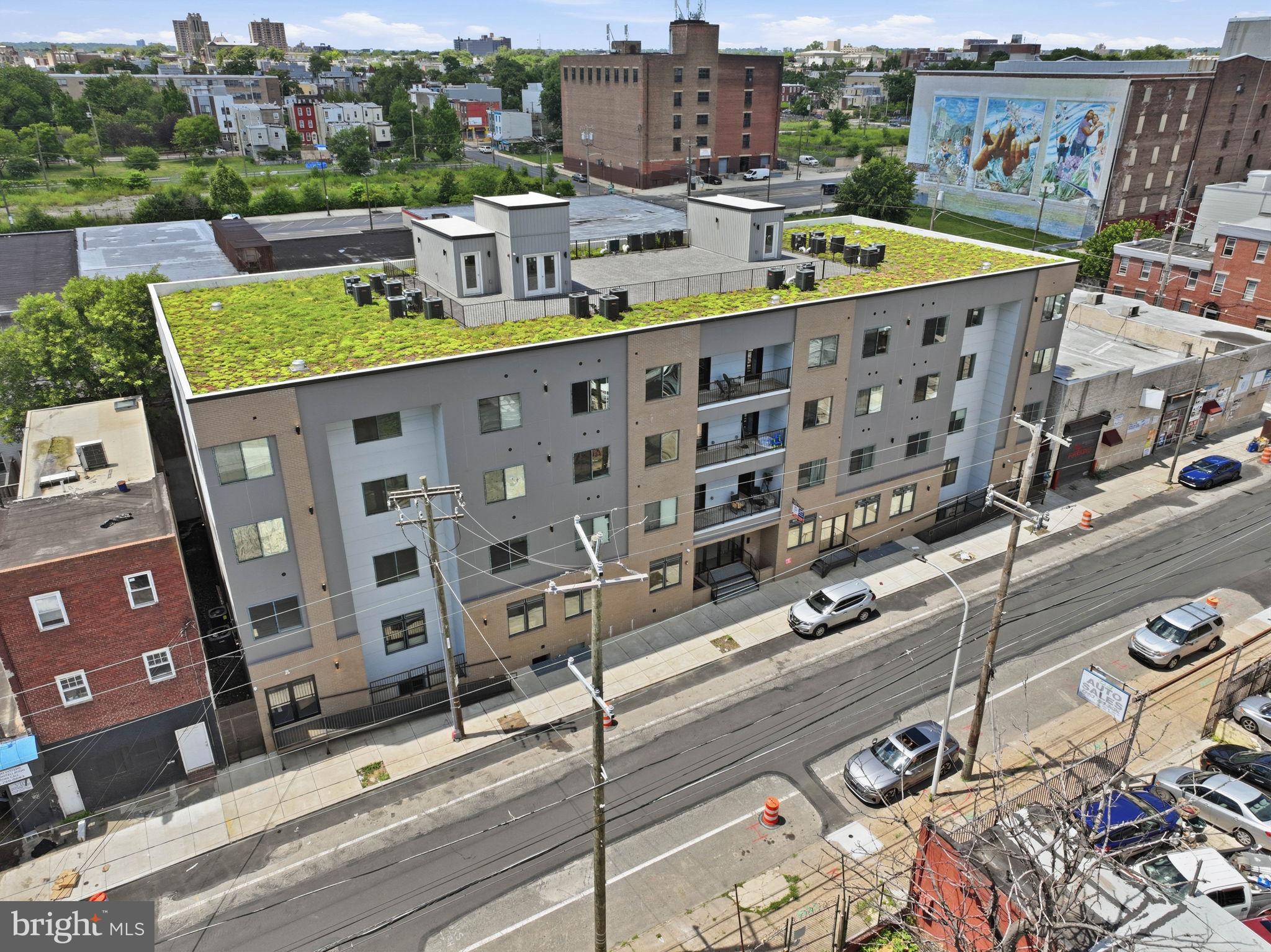 WEST KENSINGTON - Commercial Sale