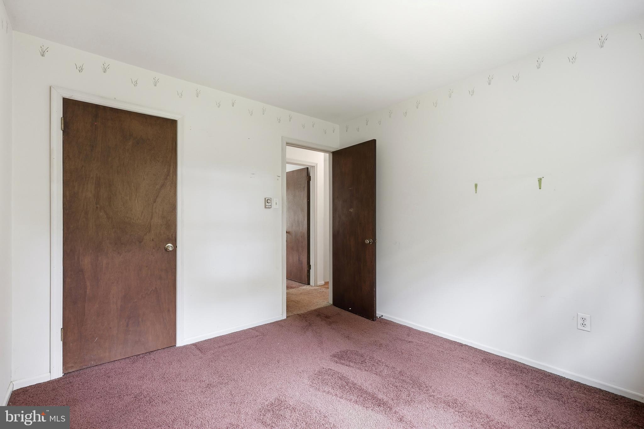 PEBBLE HILL - Residential