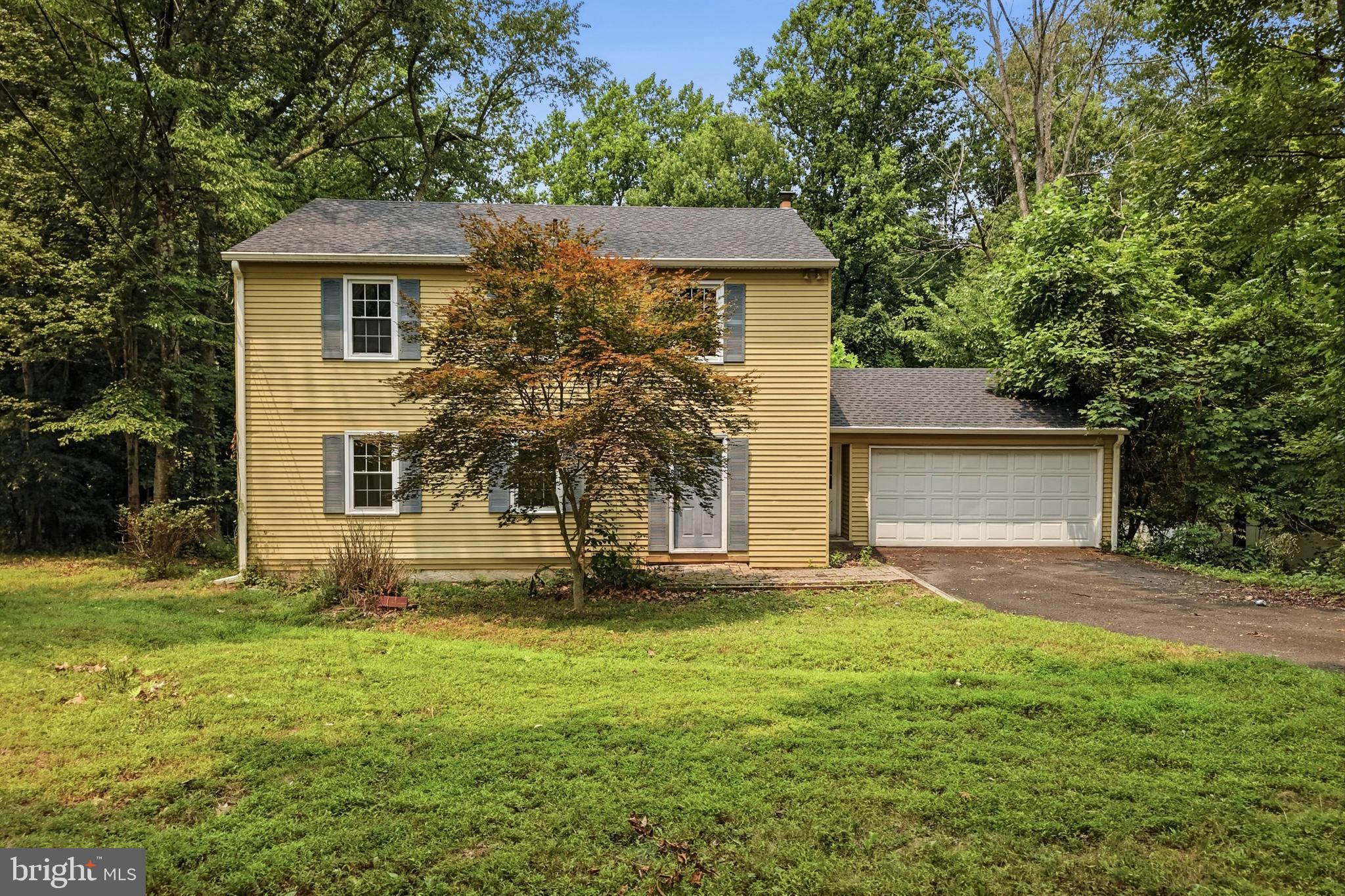 PEBBLE HILL - Residential