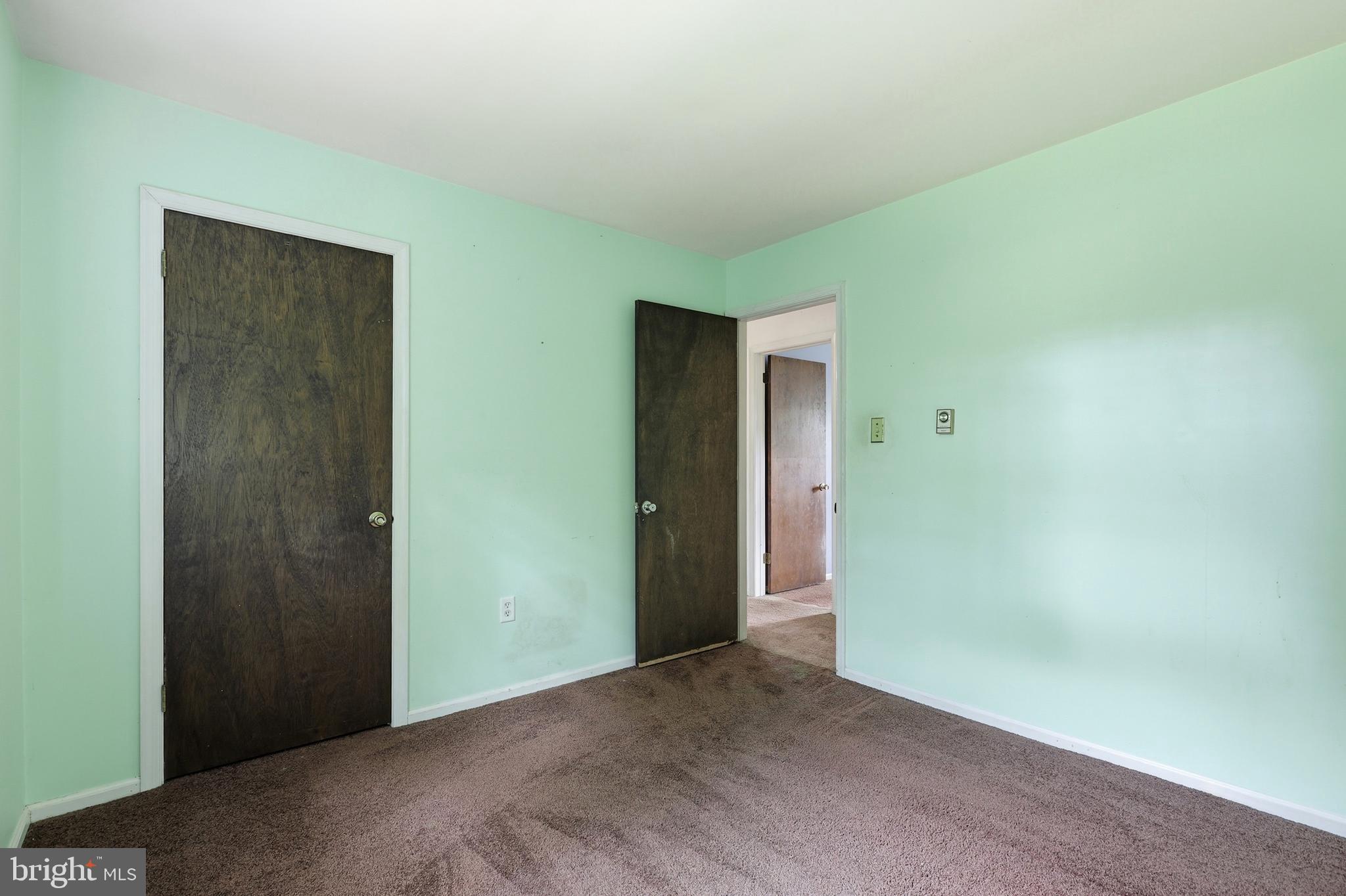 PEBBLE HILL - Residential