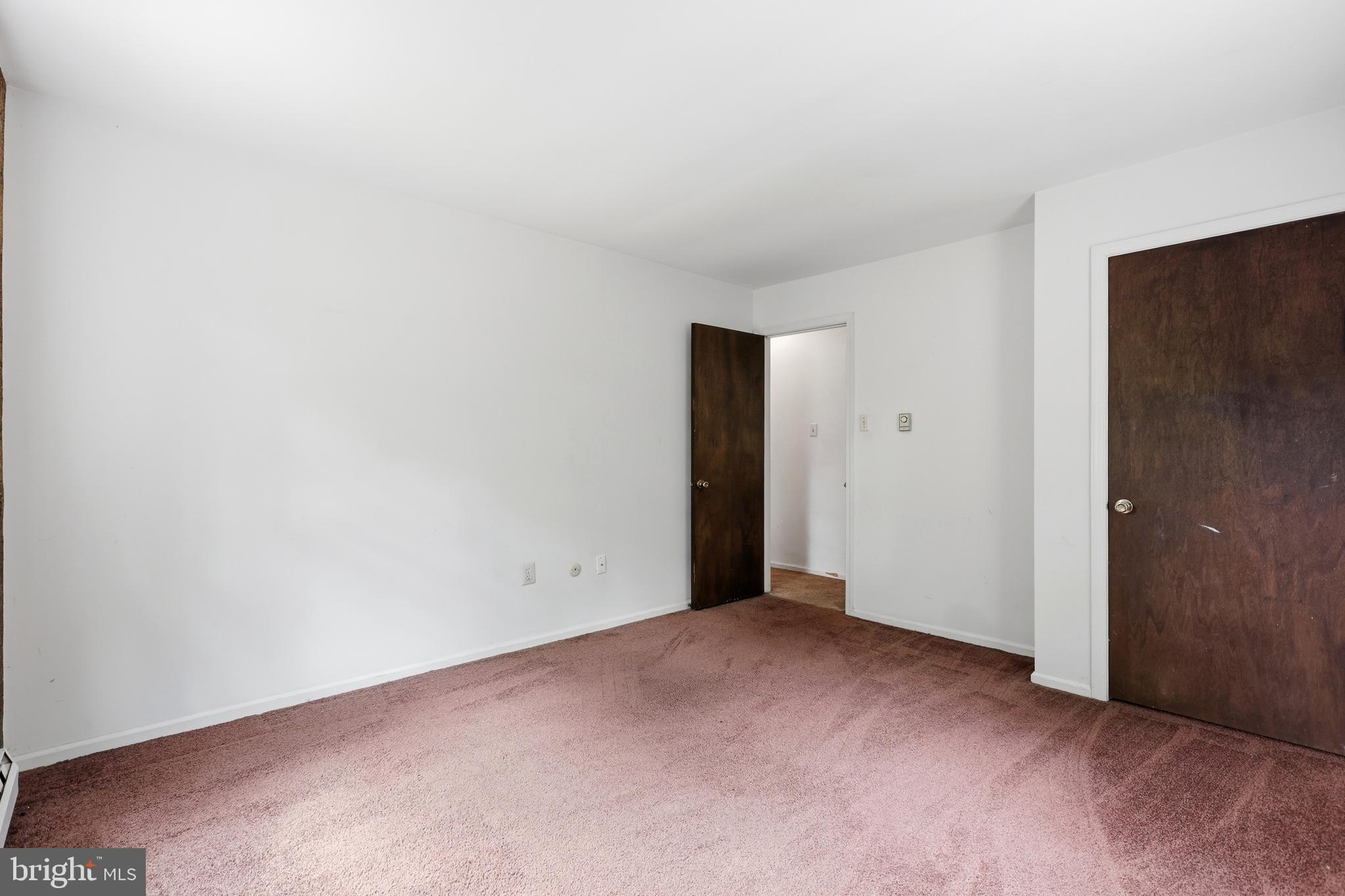 PEBBLE HILL - Residential