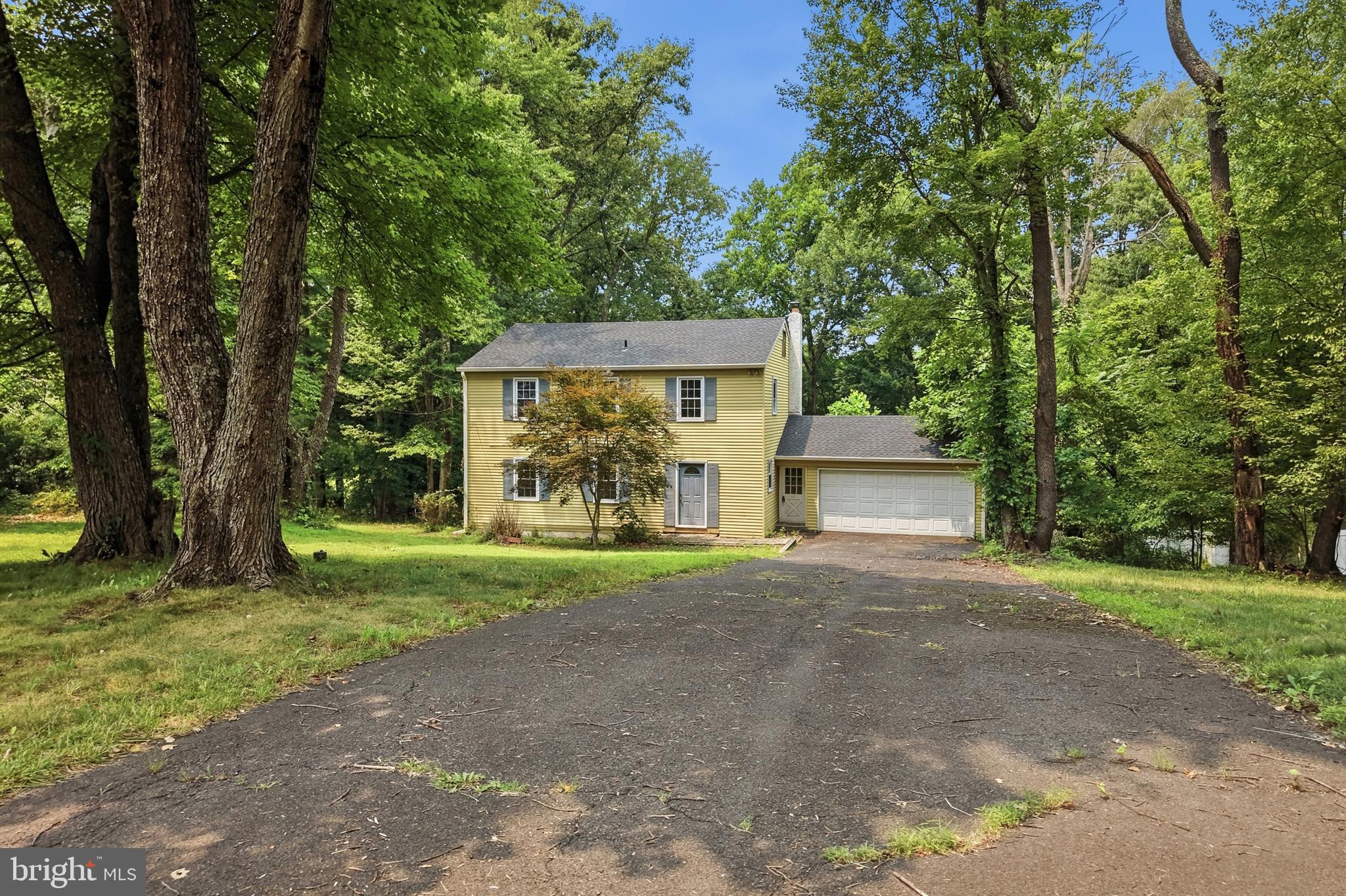 PEBBLE HILL - Residential