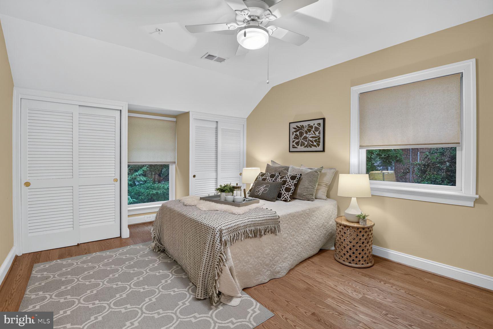 BRADLEY HILLS - Residential