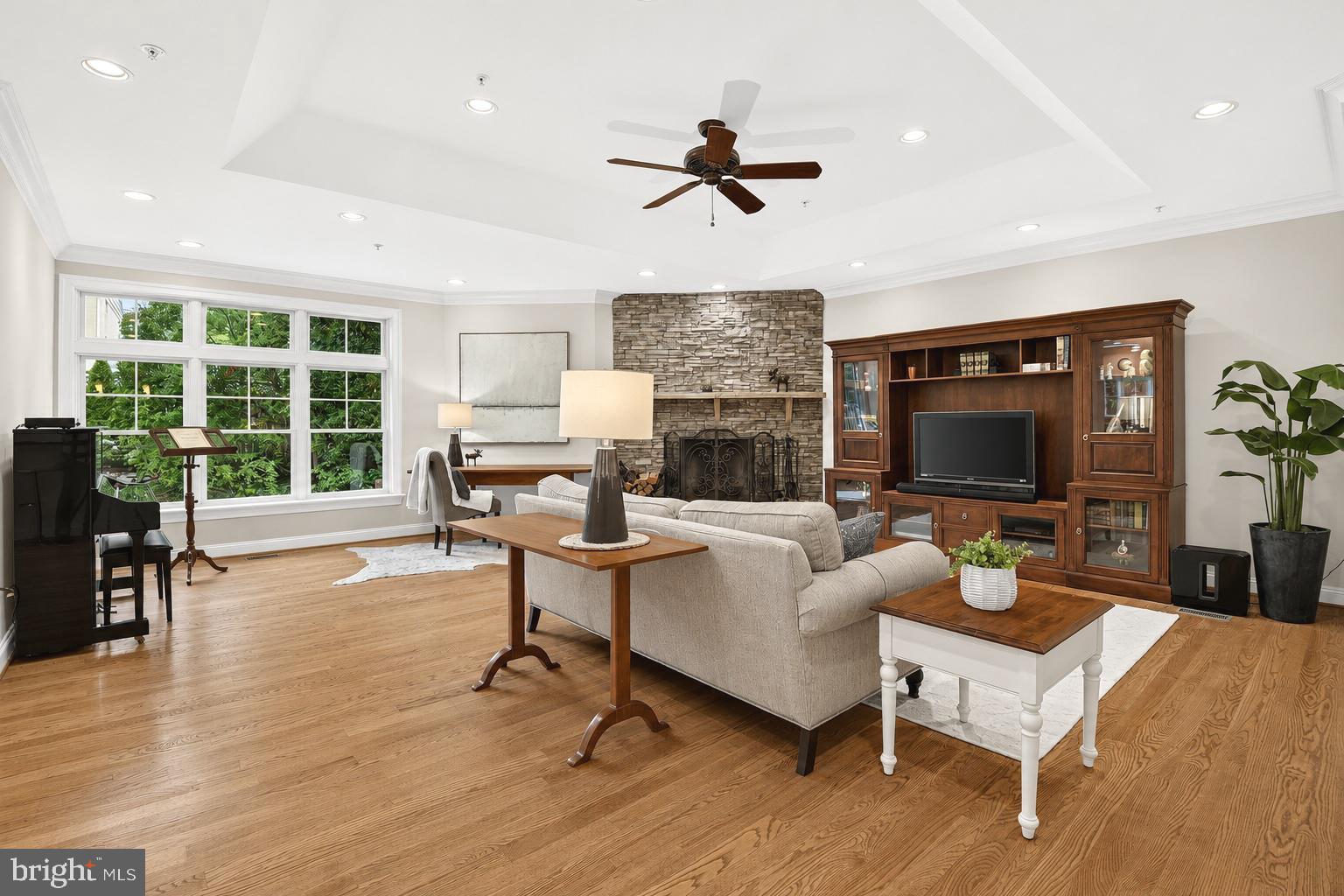 BRADLEY HILLS - Residential