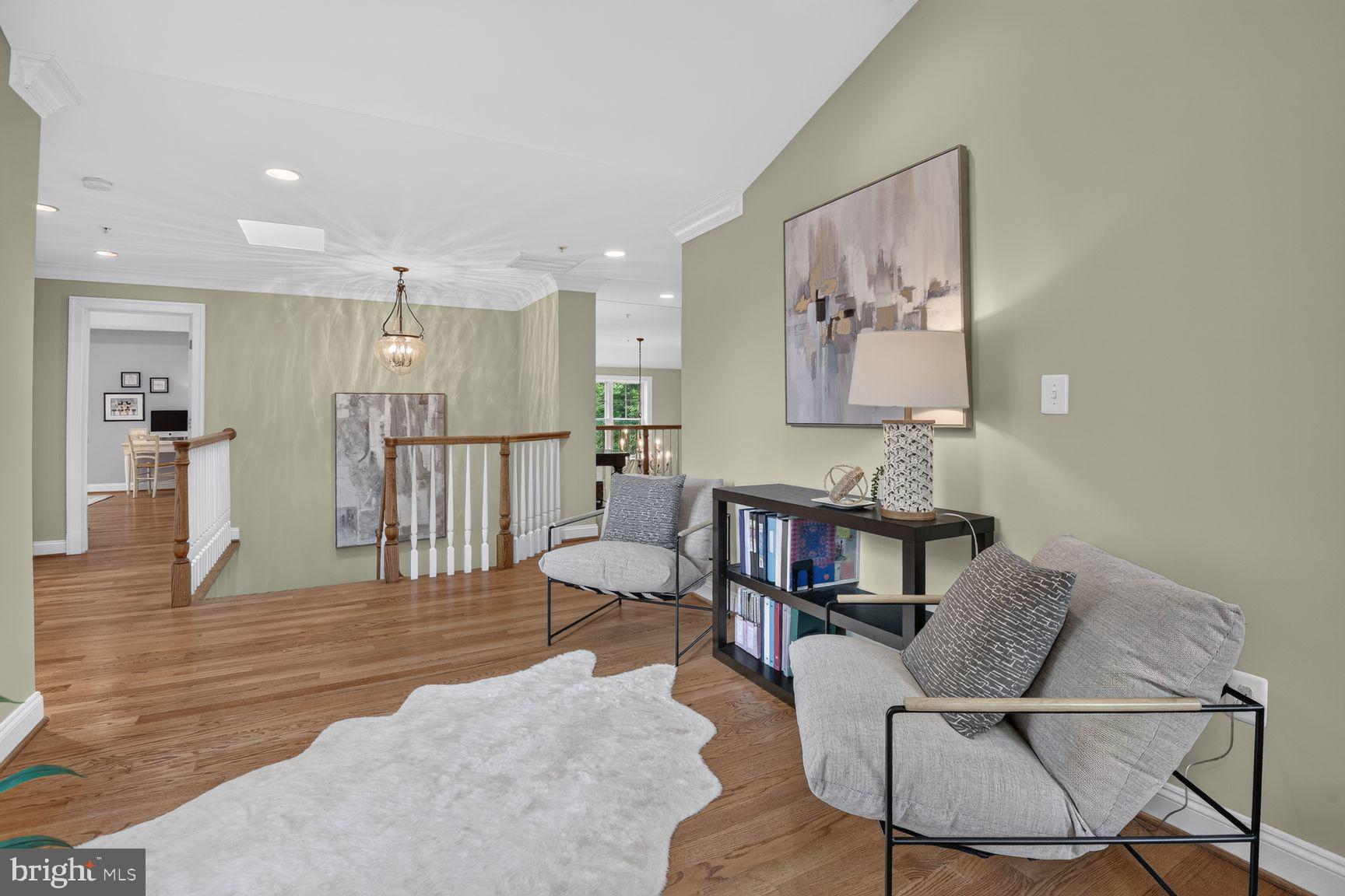 BRADLEY HILLS - Residential