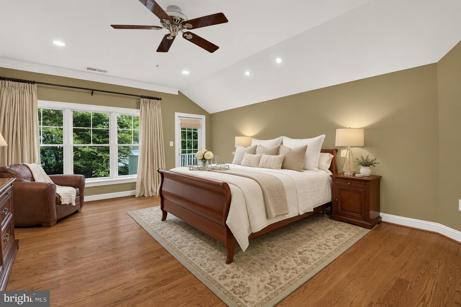BRADLEY HILLS - Residential