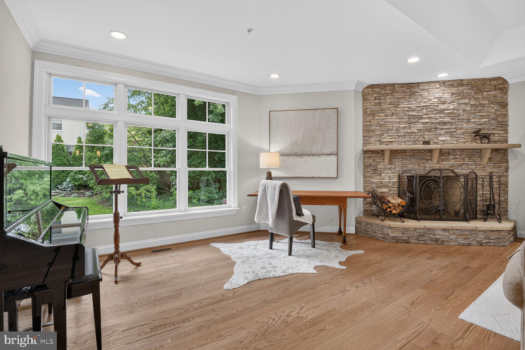 BRADLEY HILLS - Residential