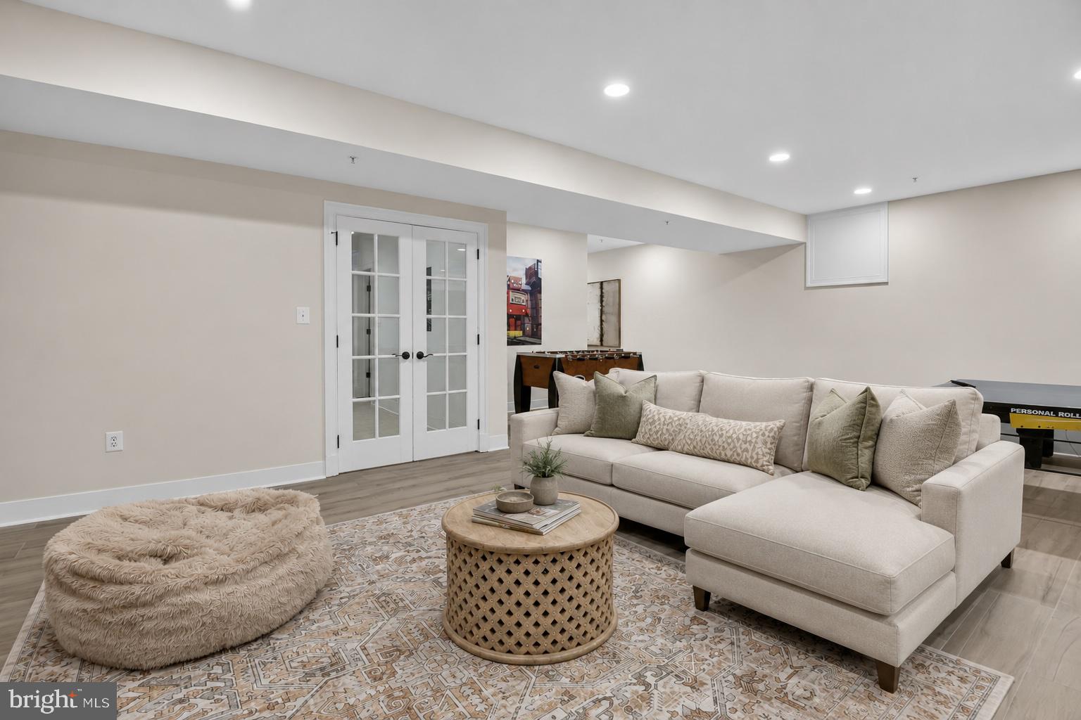 BRADLEY HILLS - Residential