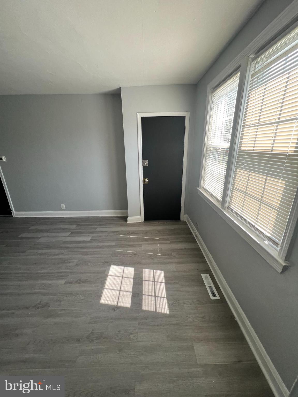 GLEN OAKS - Residential