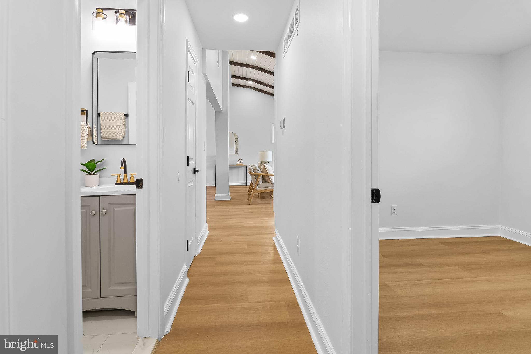 LIBERTY MANOR - Residential