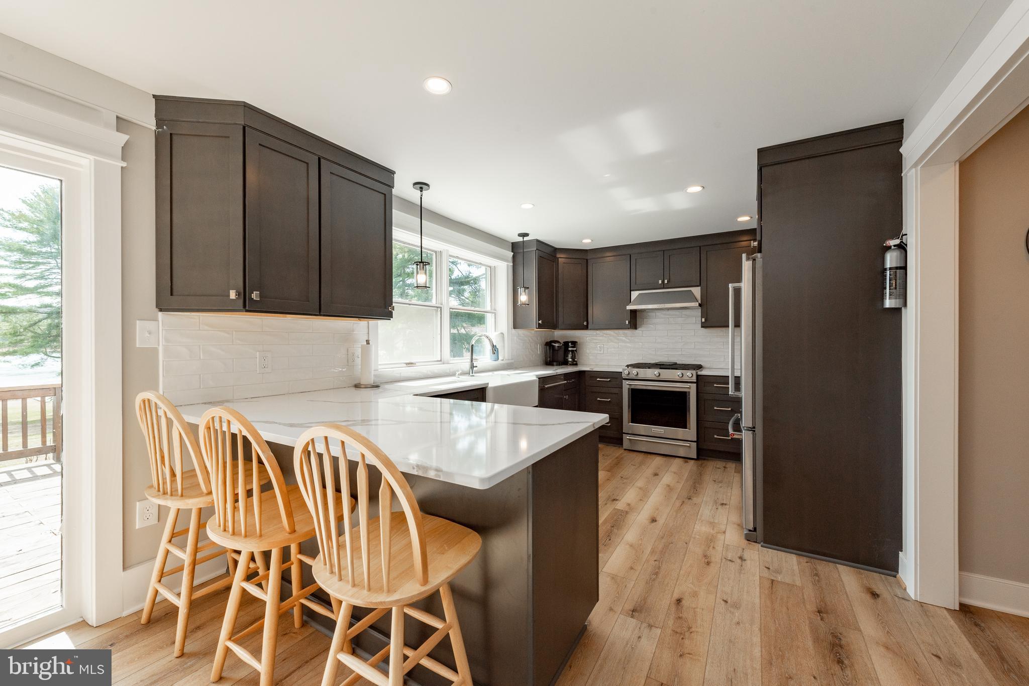 PARADISE POINT - Residential