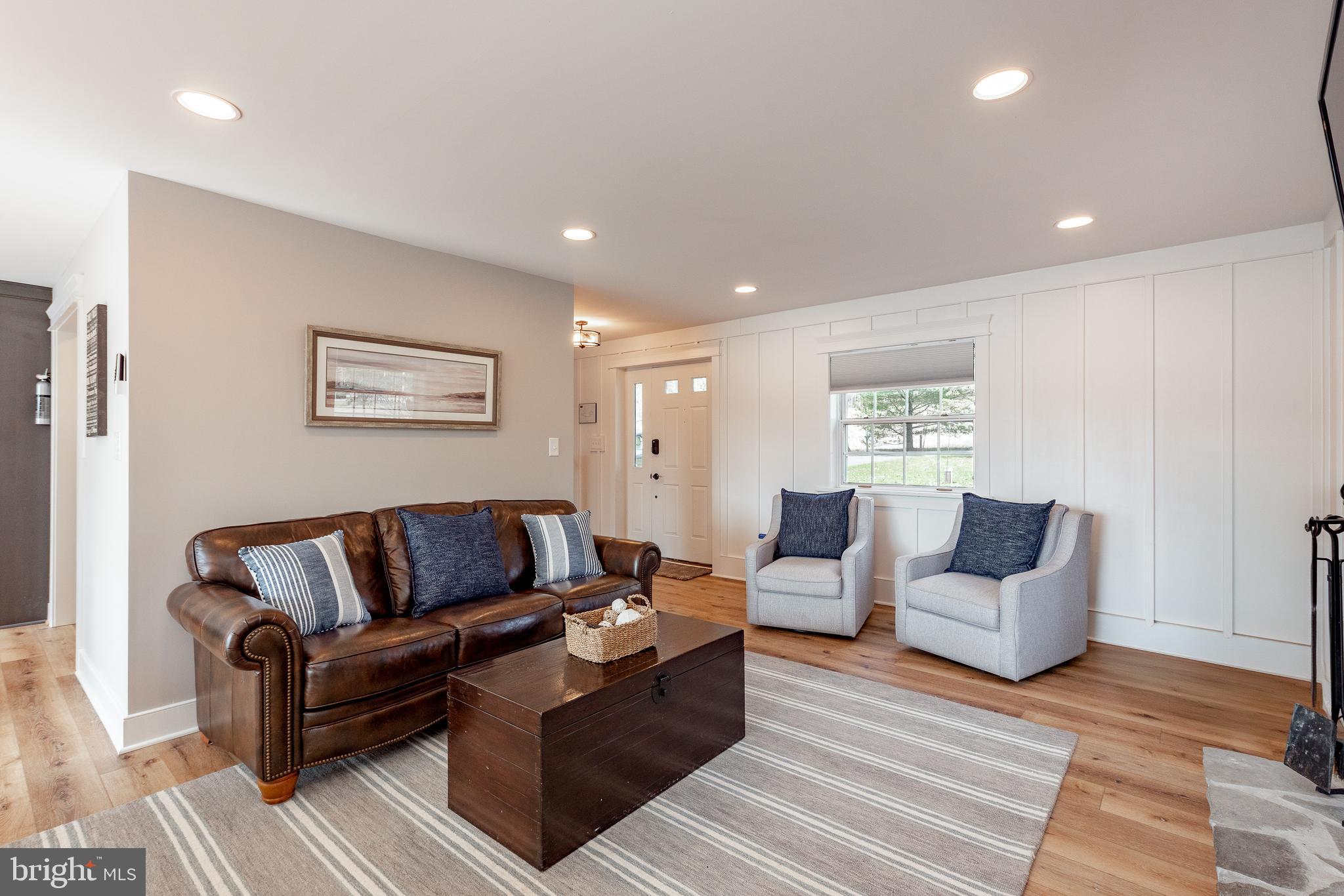 PARADISE POINT - Residential