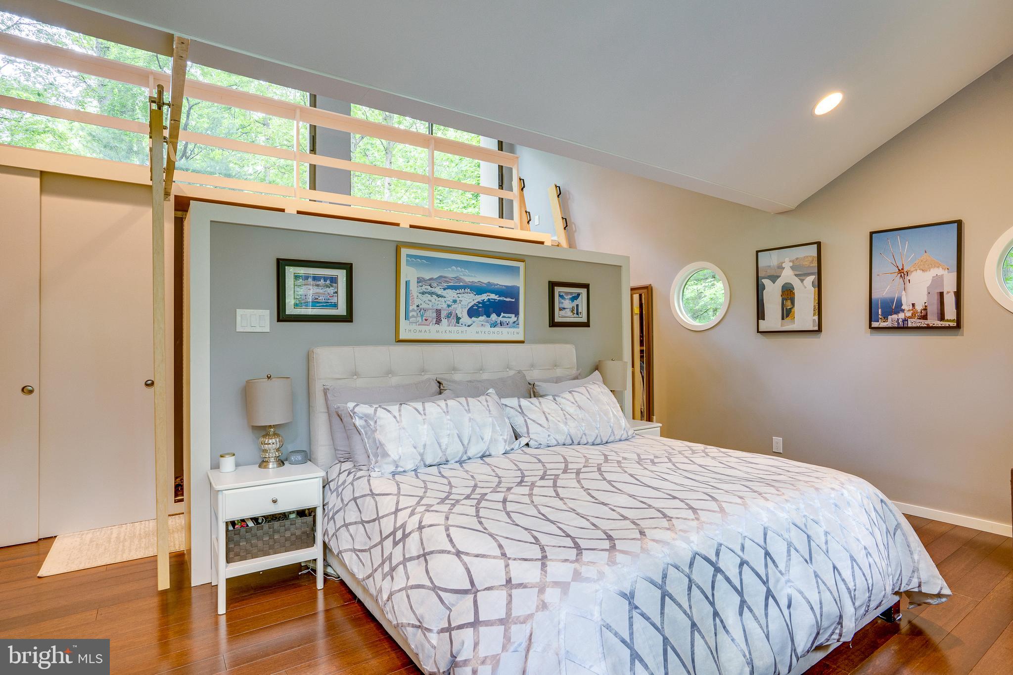 RESTON - Residential