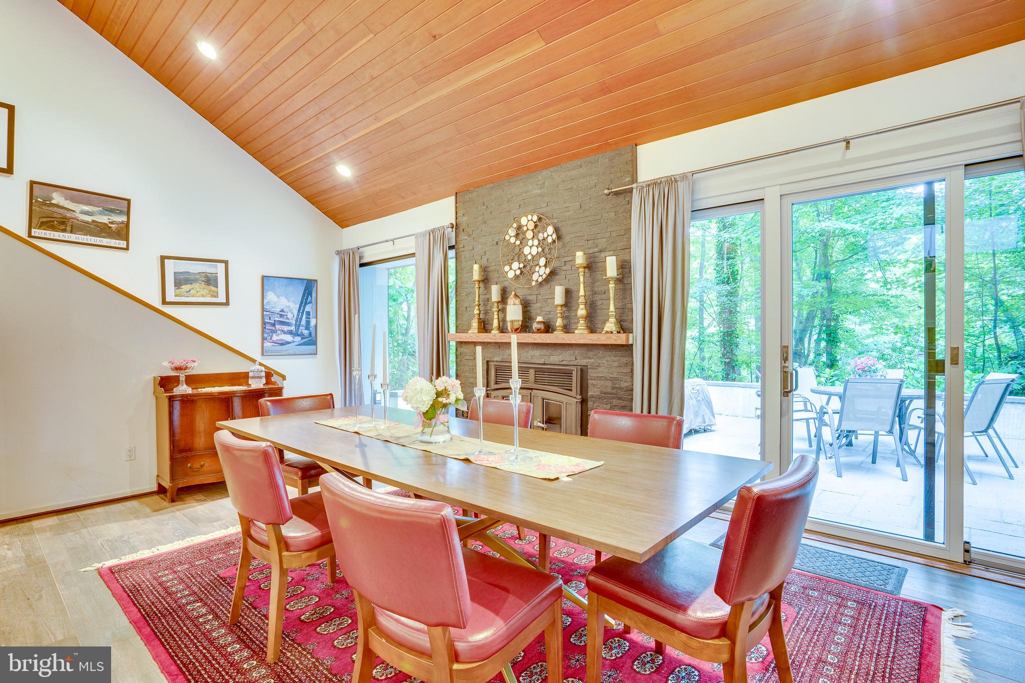 RESTON - Residential