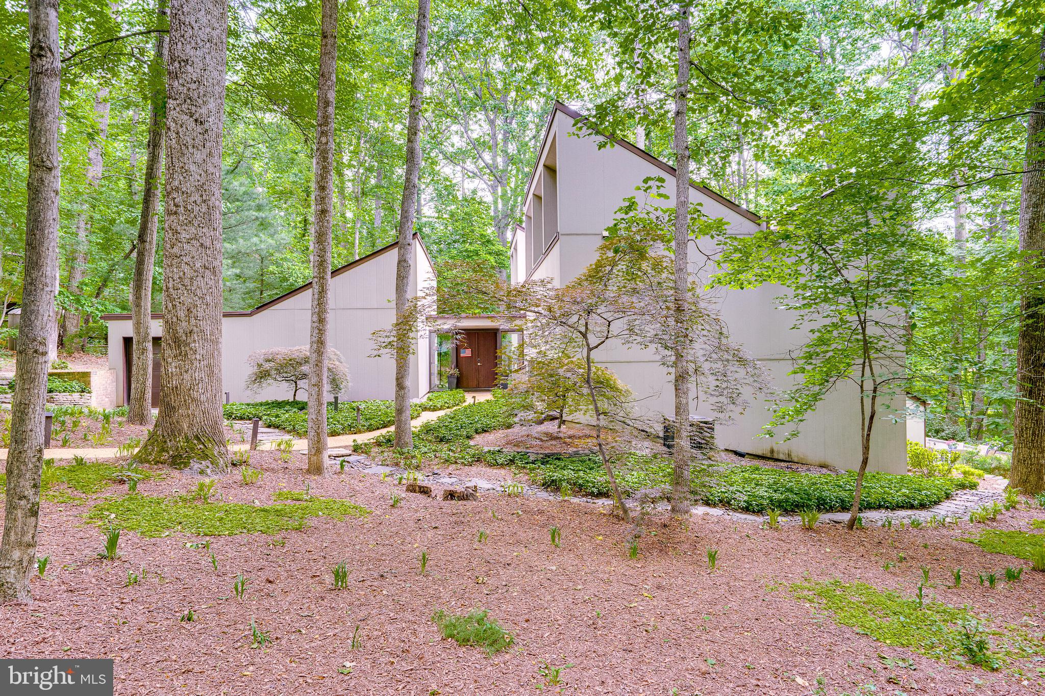 RESTON - Residential