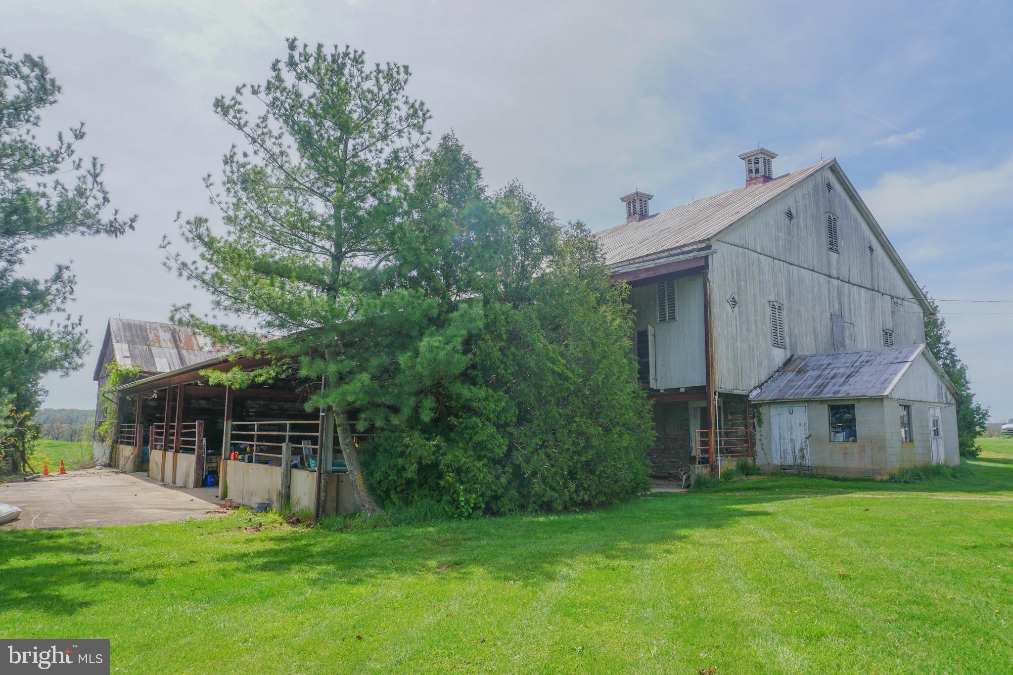 NONE, RURAL - Farm
