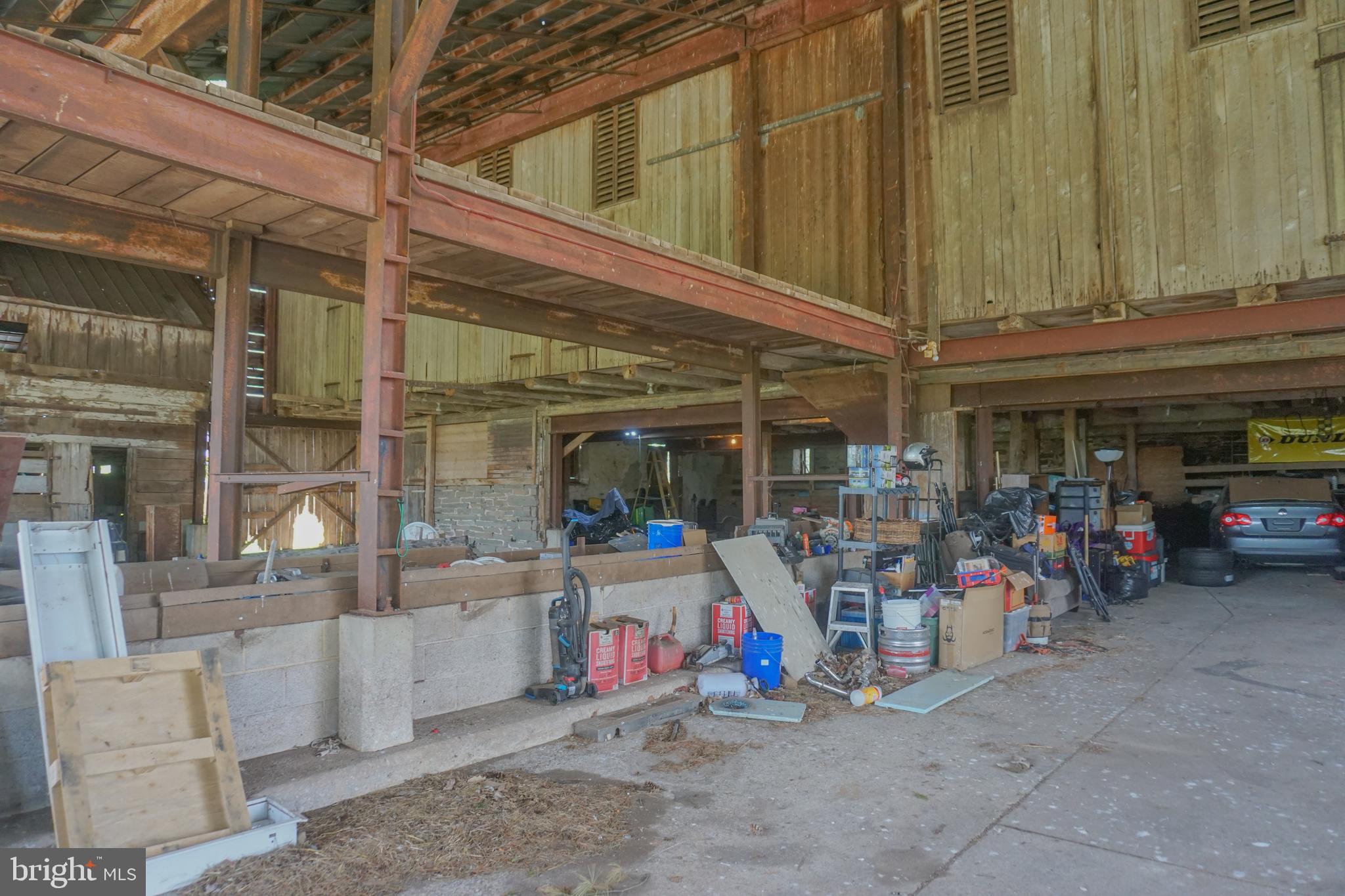 NONE, RURAL - Farm