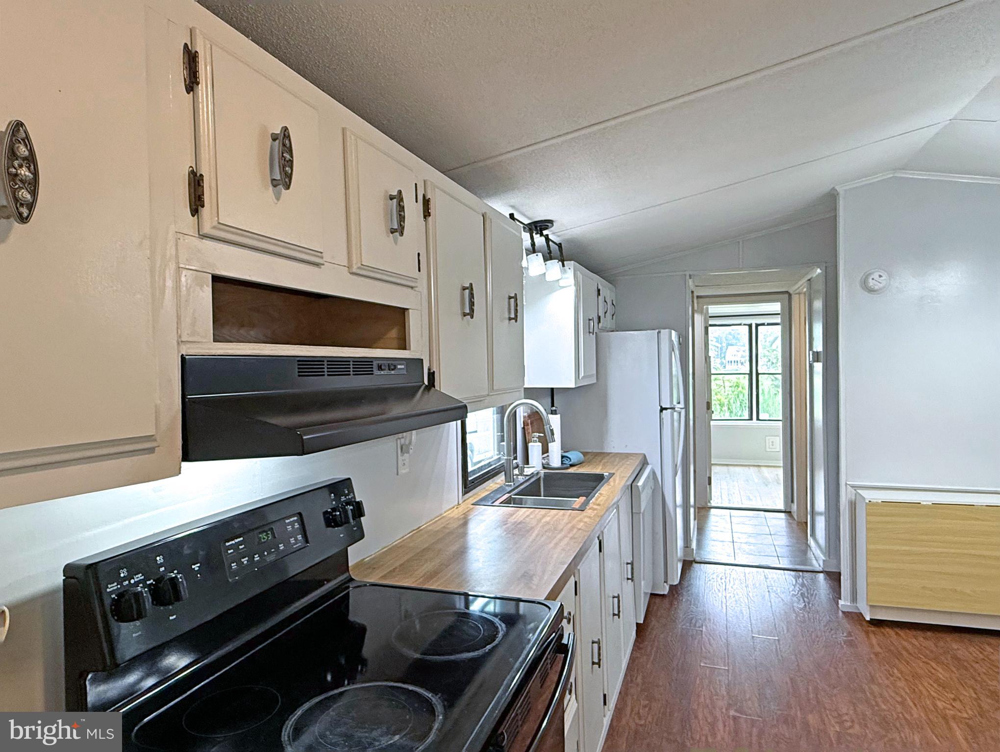REHOBOTH BAY MHP - Residential