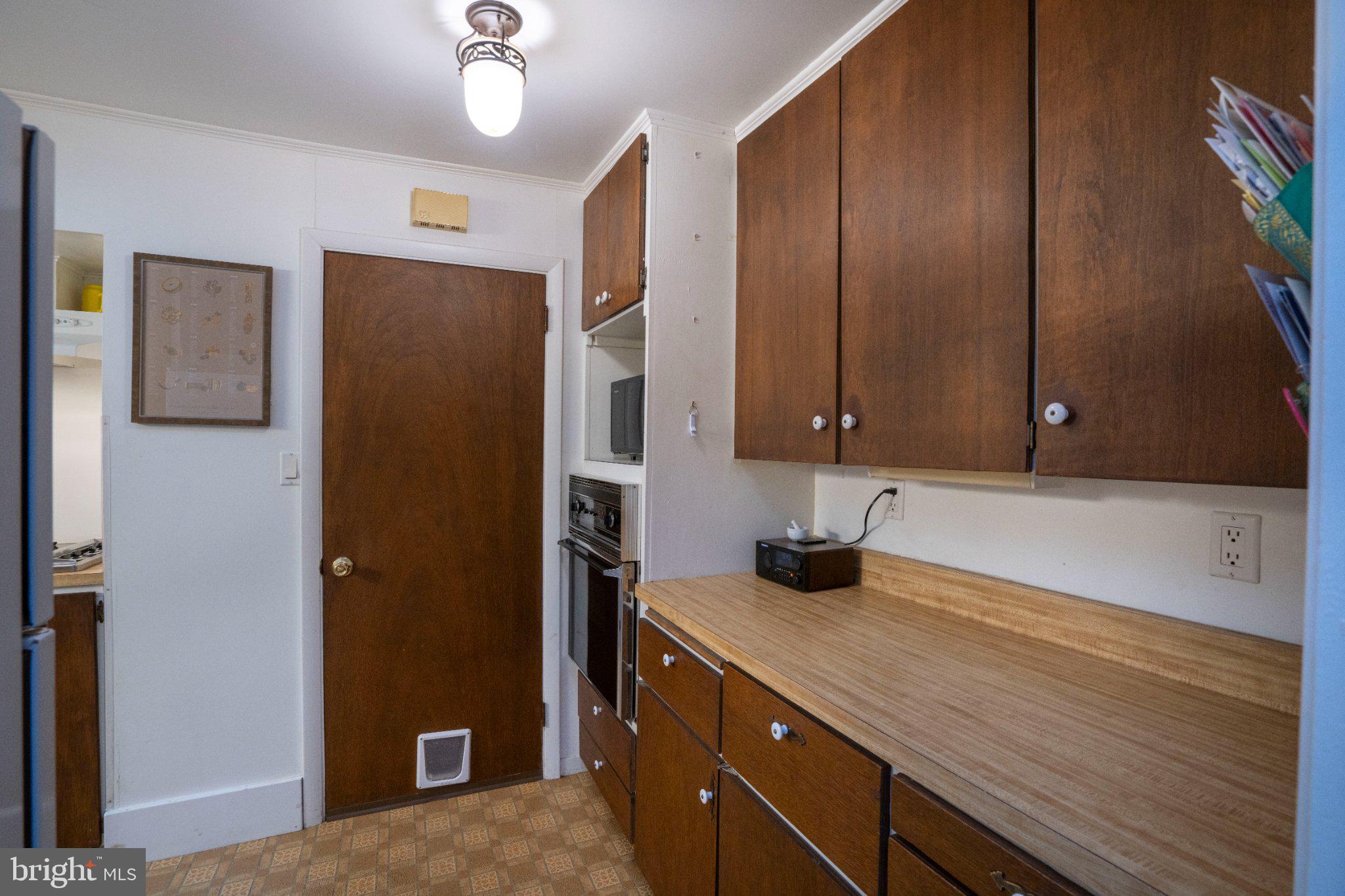 WHITE OAKS - Residential