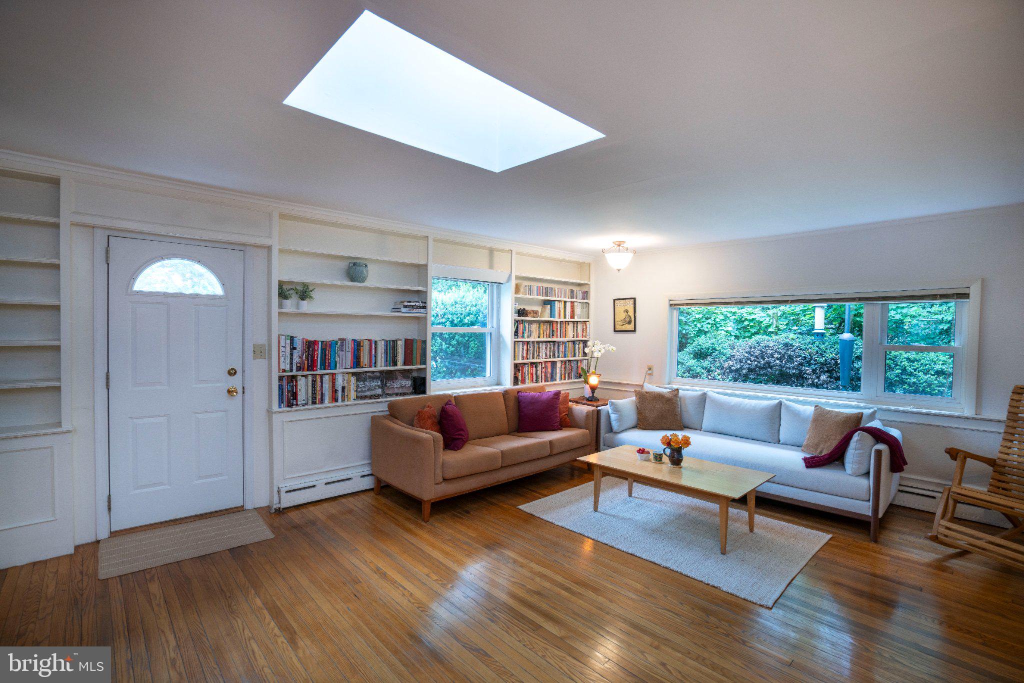 WHITE OAKS - Residential