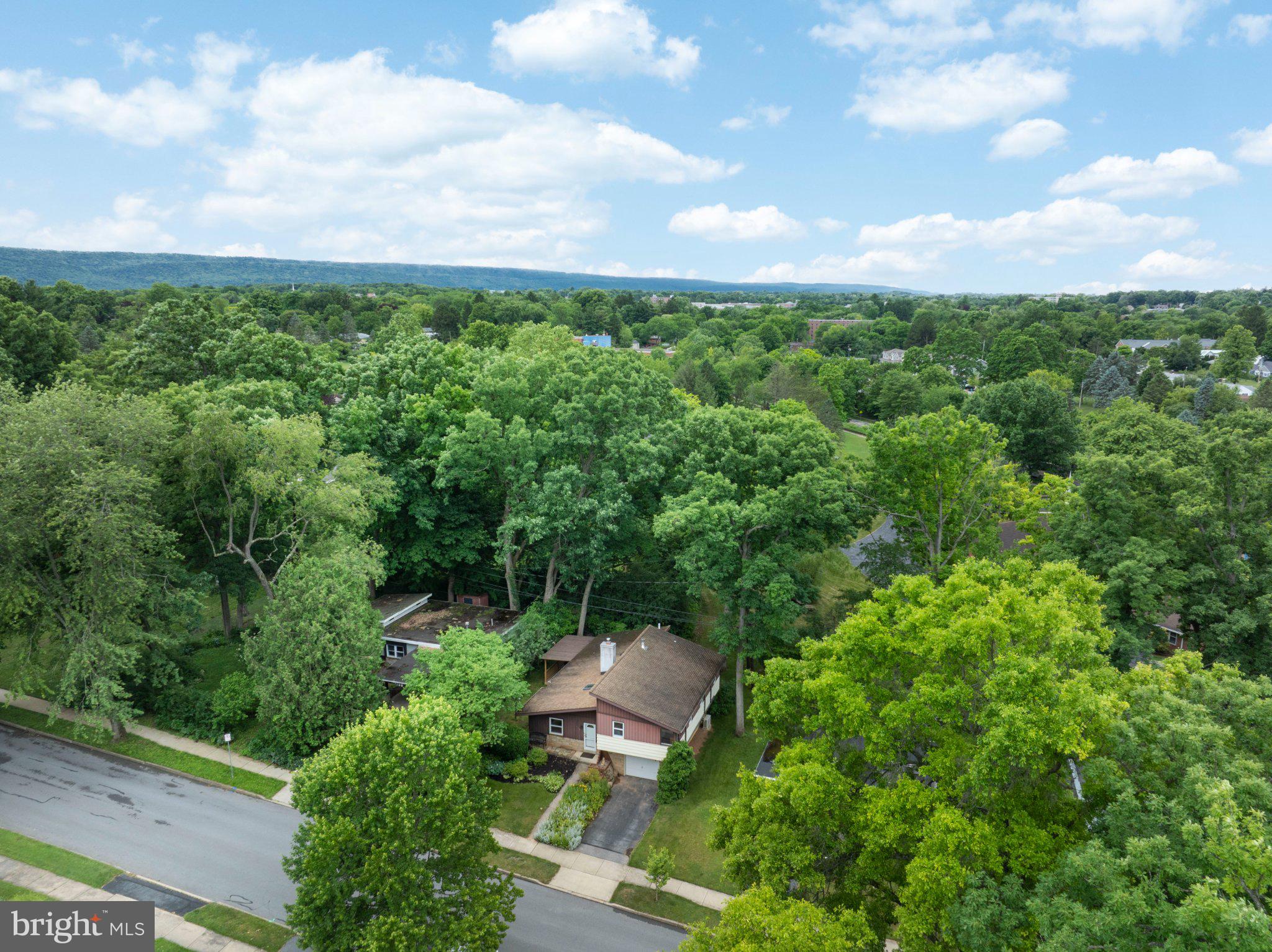 WHITE OAKS - Residential
