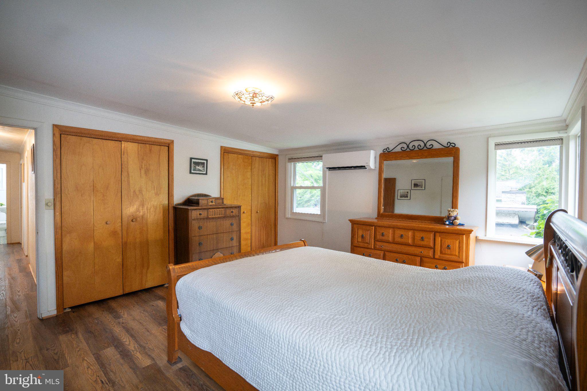 WHITE OAKS - Residential